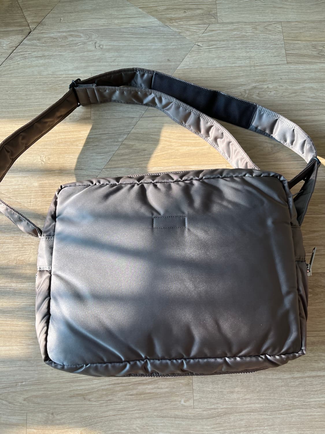 요시다 포터 탱커 숄더백 (XL) 실버 그레이 622-77137 상품이미지4