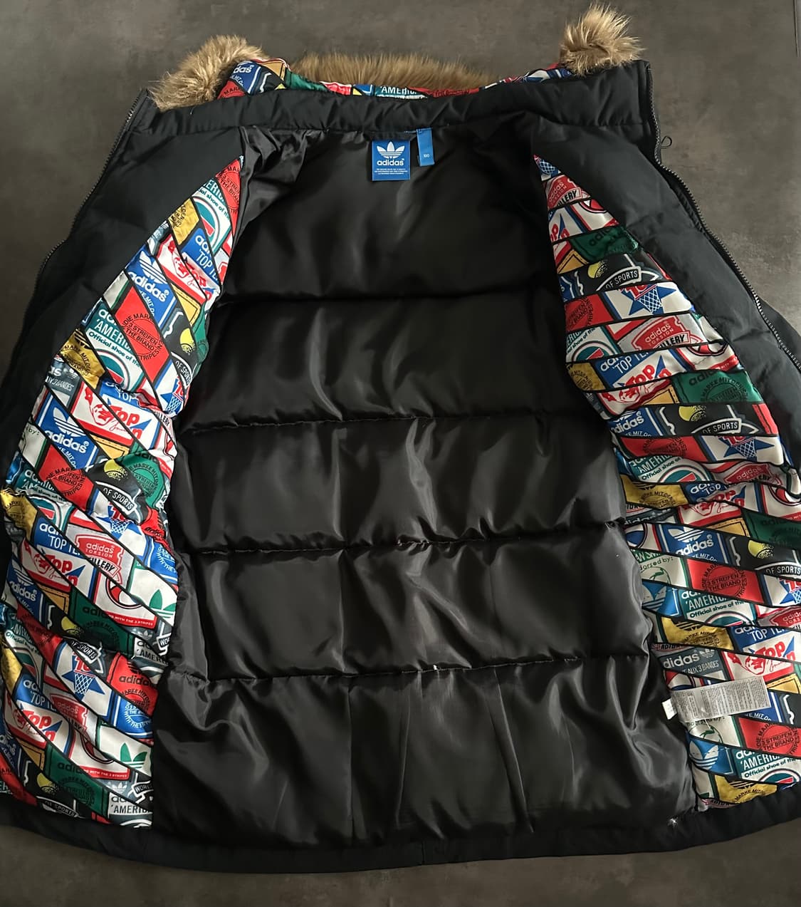 아디다스 오리지널스 배지 다운자켓 정품 100 상품이미지2