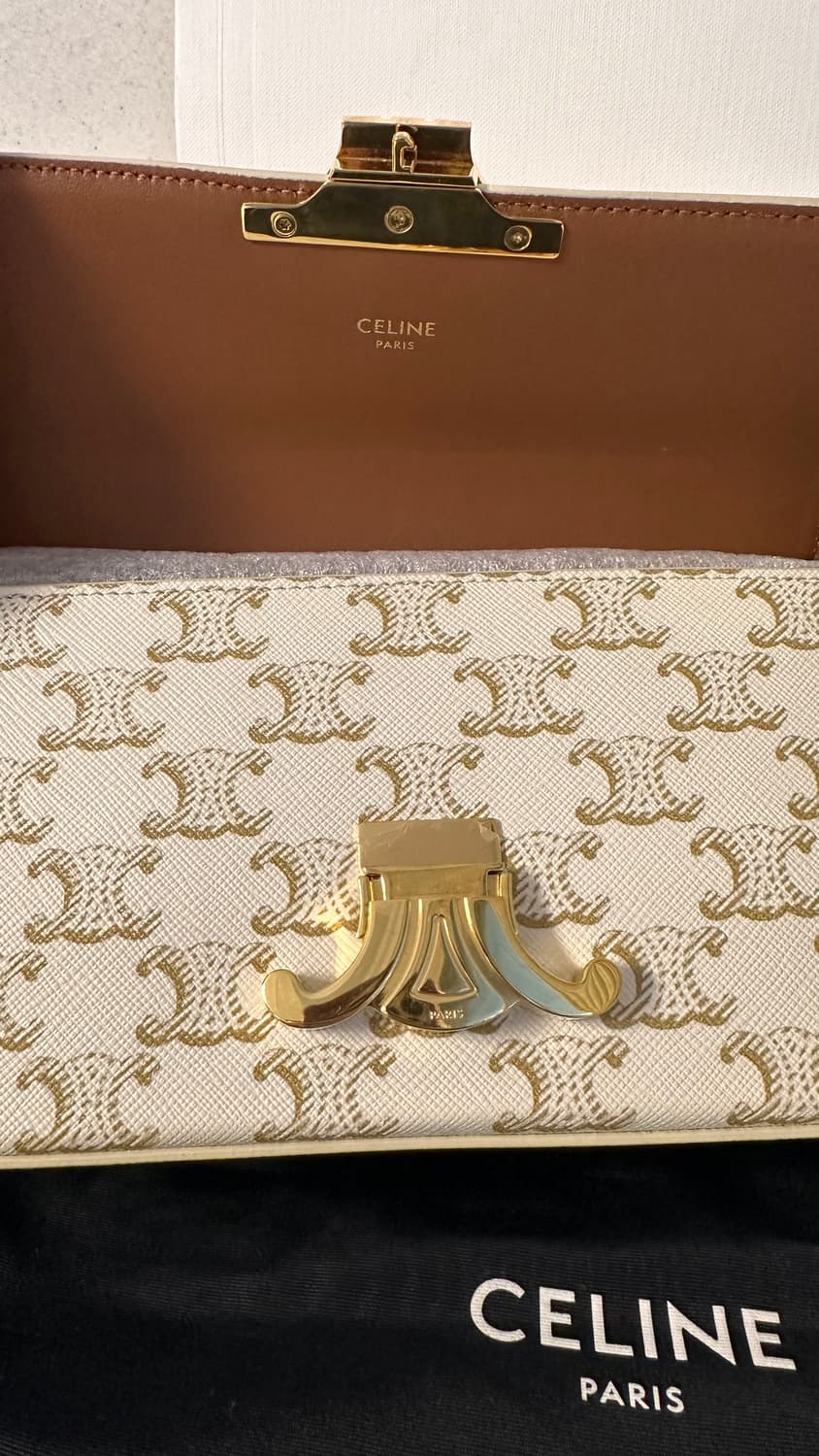 셀린느 트리옹프 화이트 캔버스 숄더백 상품이미지5