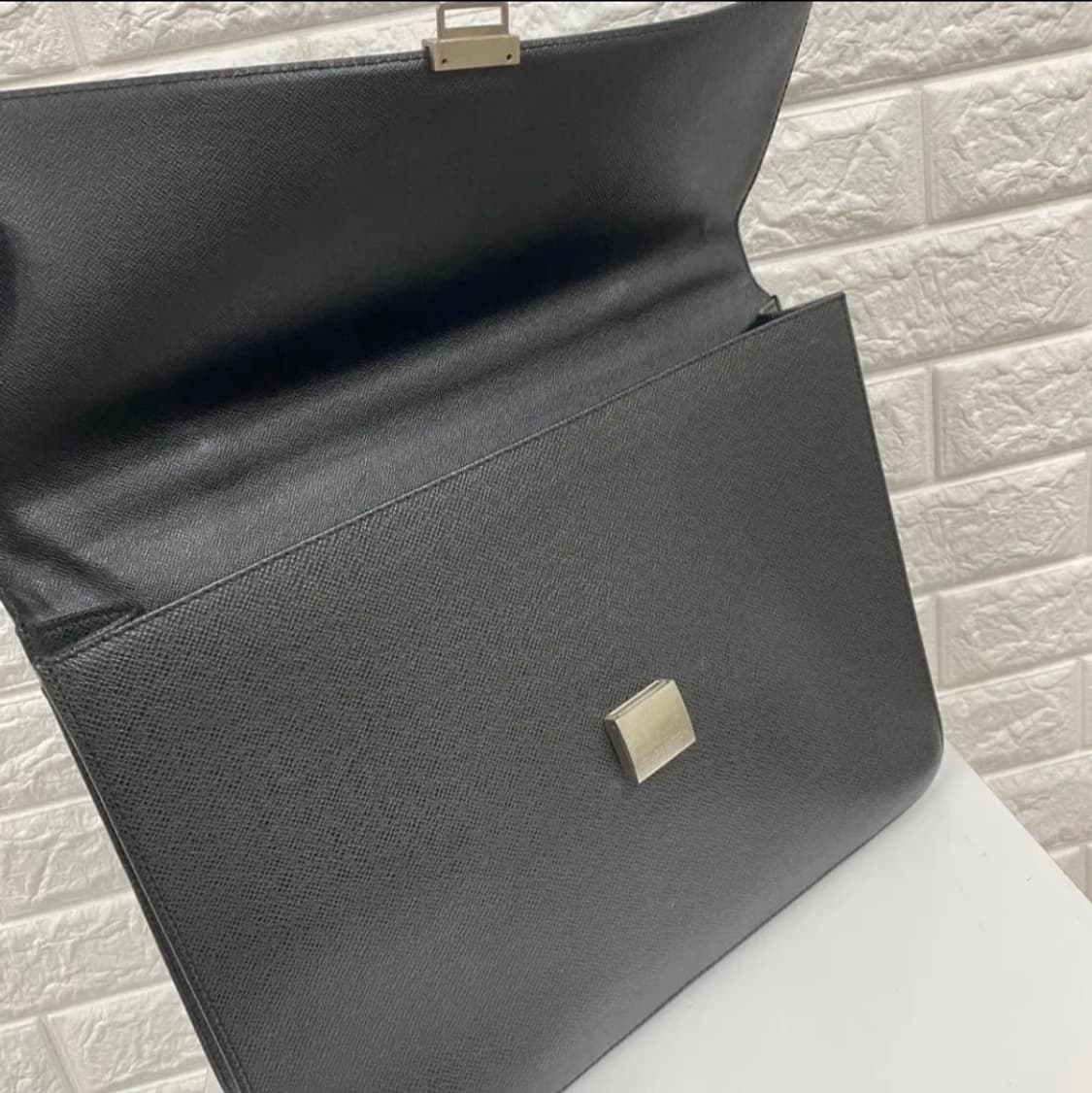 루이비통 타이가 블랙 서류 가방 상품이미지6