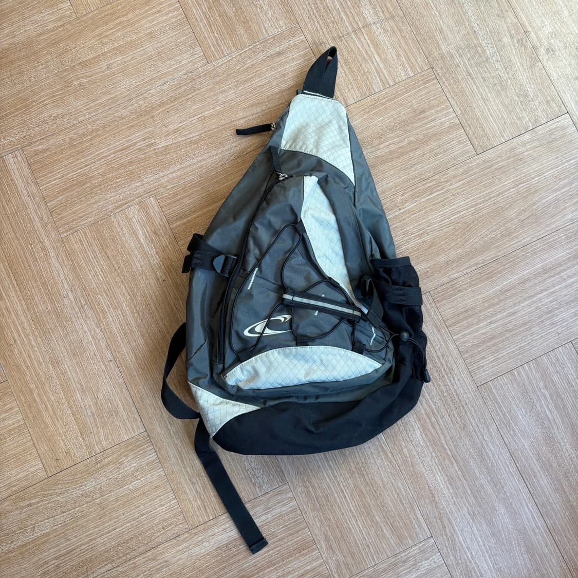 오닐 그레이 슬링백 상품이미지5