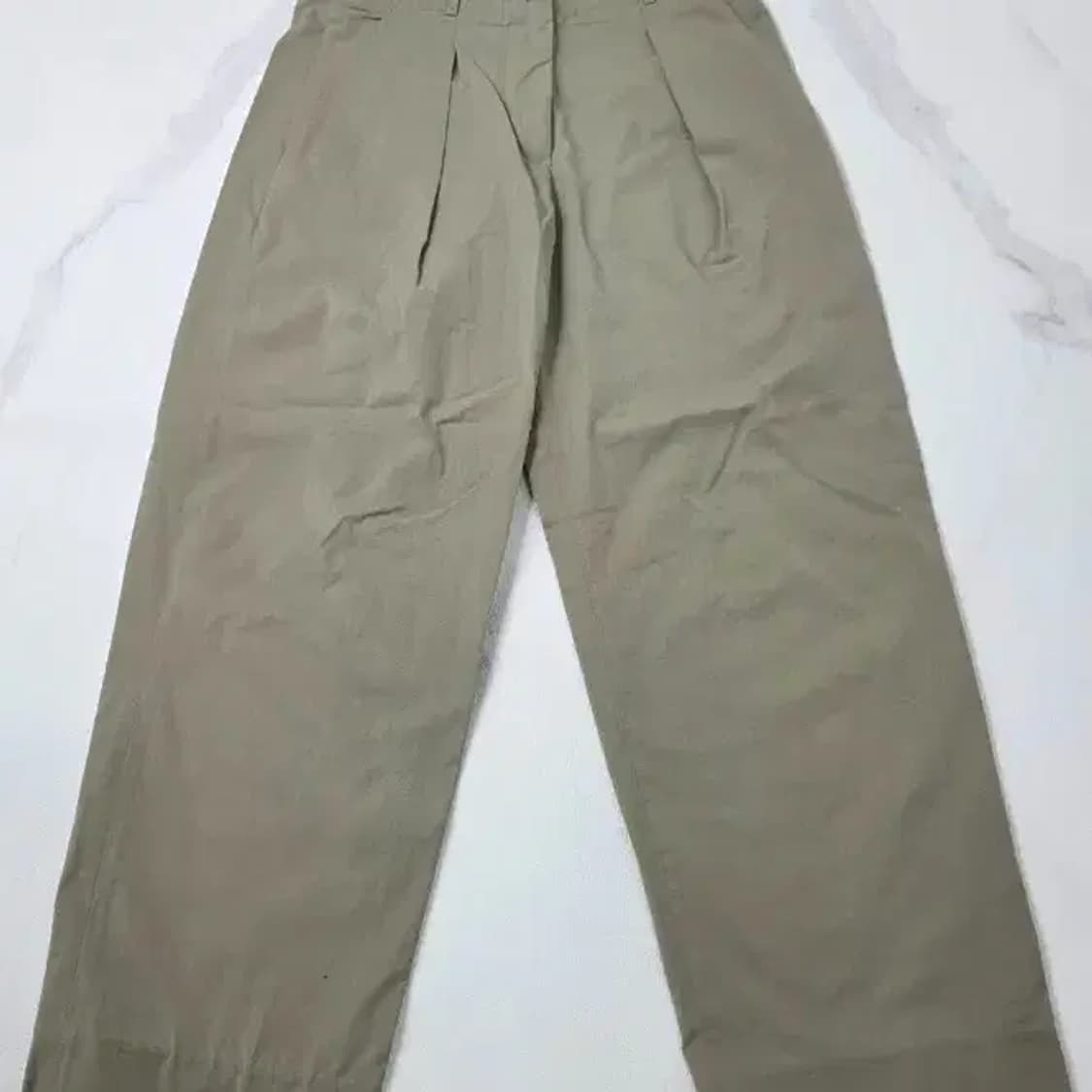 구호 베이지 핀턱 와이드 팬츠 상품이미지2