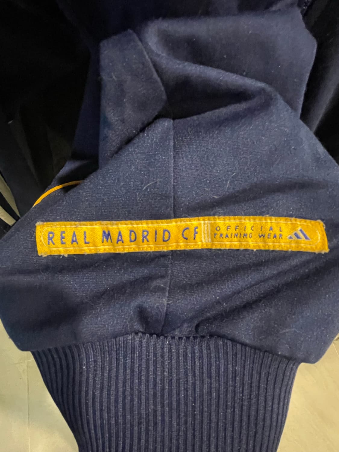 아디다스 레알 마드리드 오피셜 클래식 져지 (XL) 상품이미지3