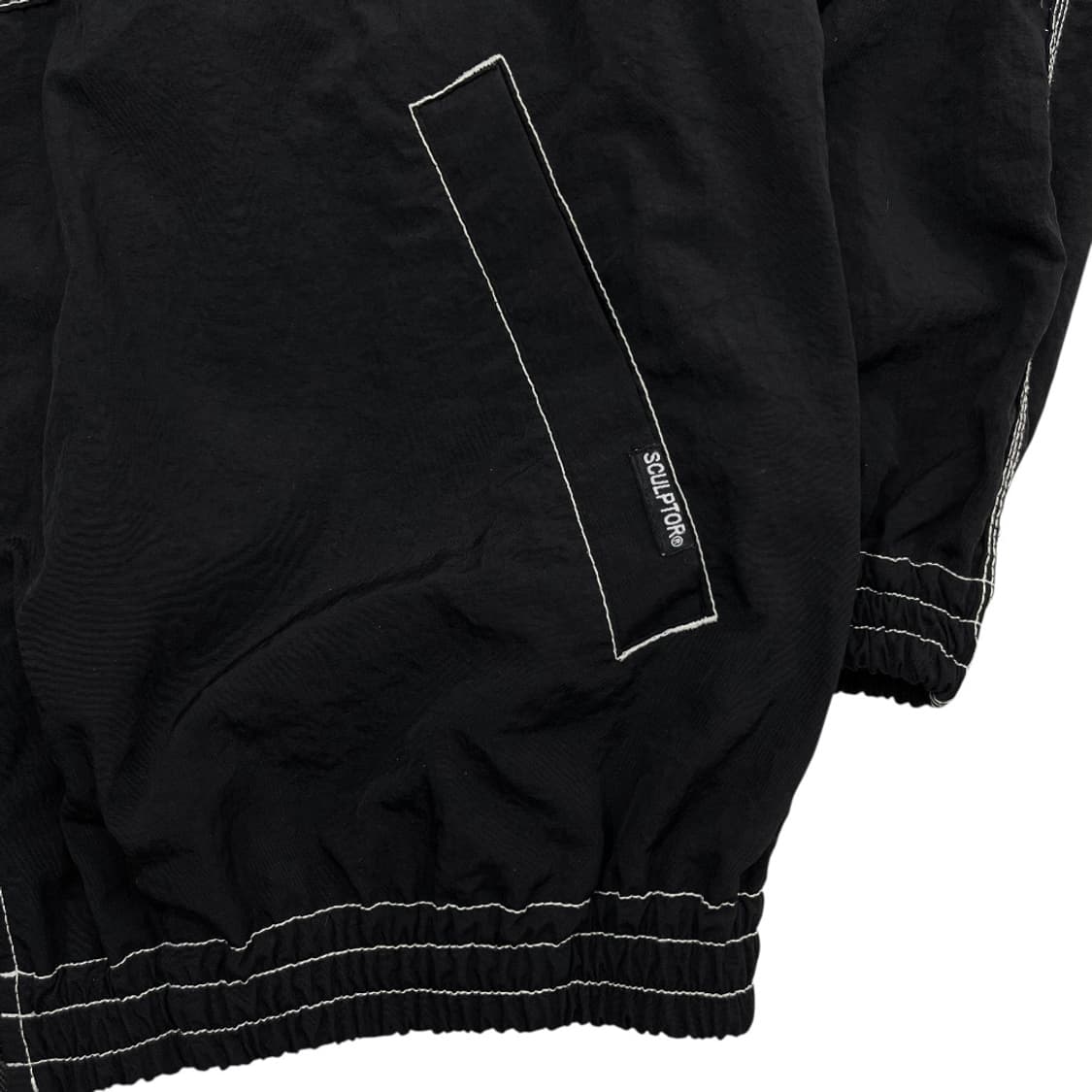 스컬프터 로고자수 화이트 스티치 블랙 바람막이 상품이미지5