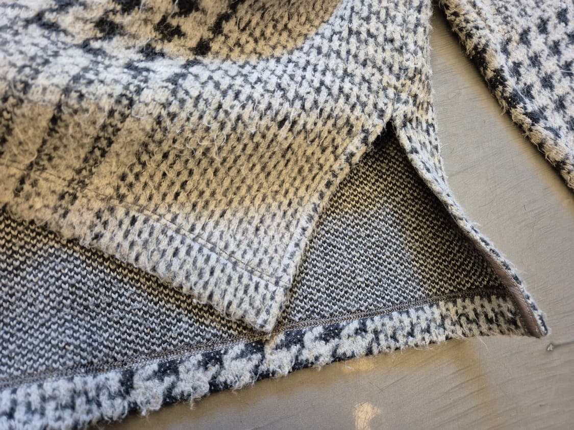 엠포리오아르마니 하운드투스 니트 상품이미지4