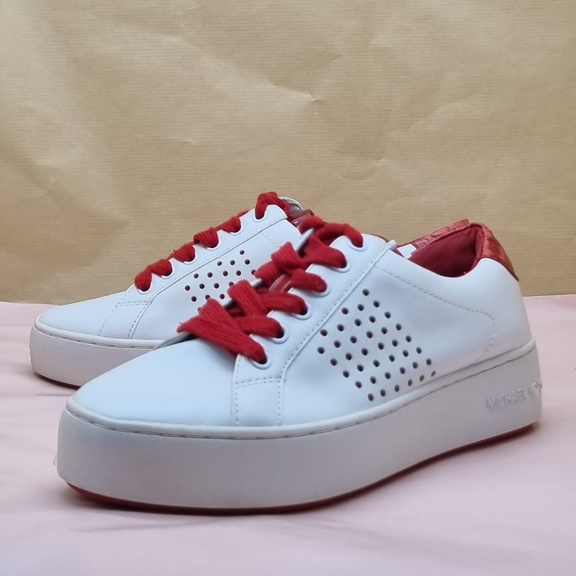 마이클코어스 포피 여성스니커즈230 상품이미지1