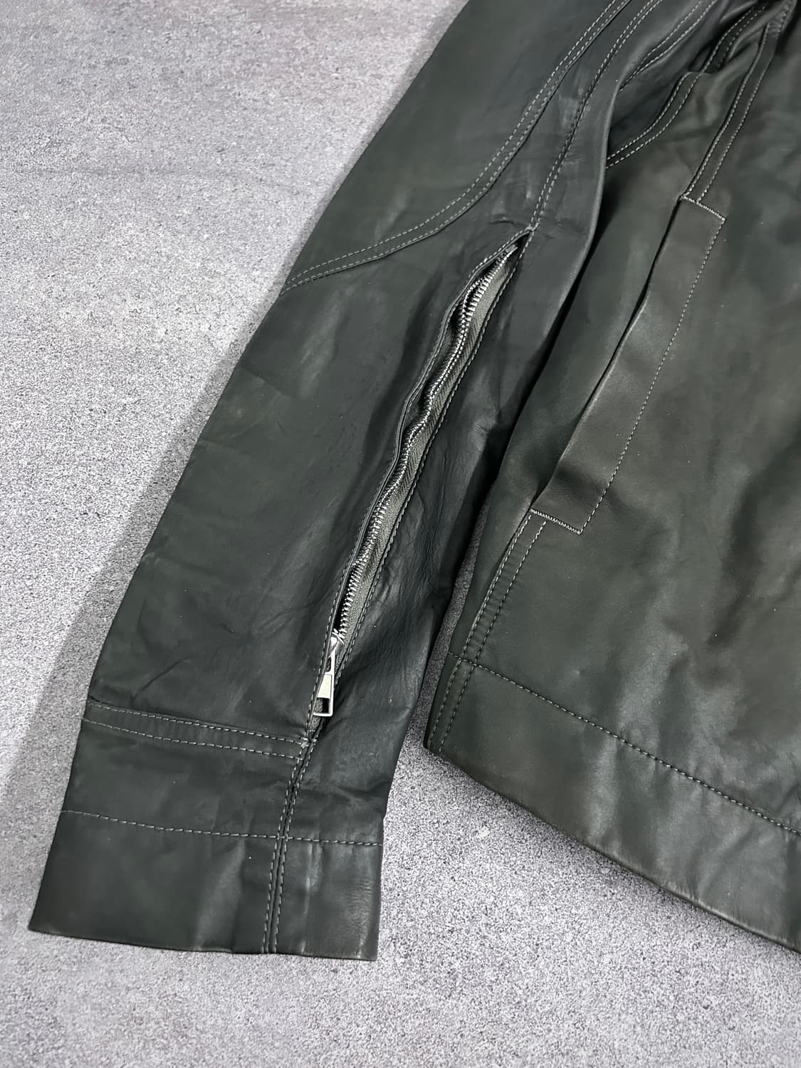 릭오웬스 몰리노 비대칭 레더 자켓 상품이미지4