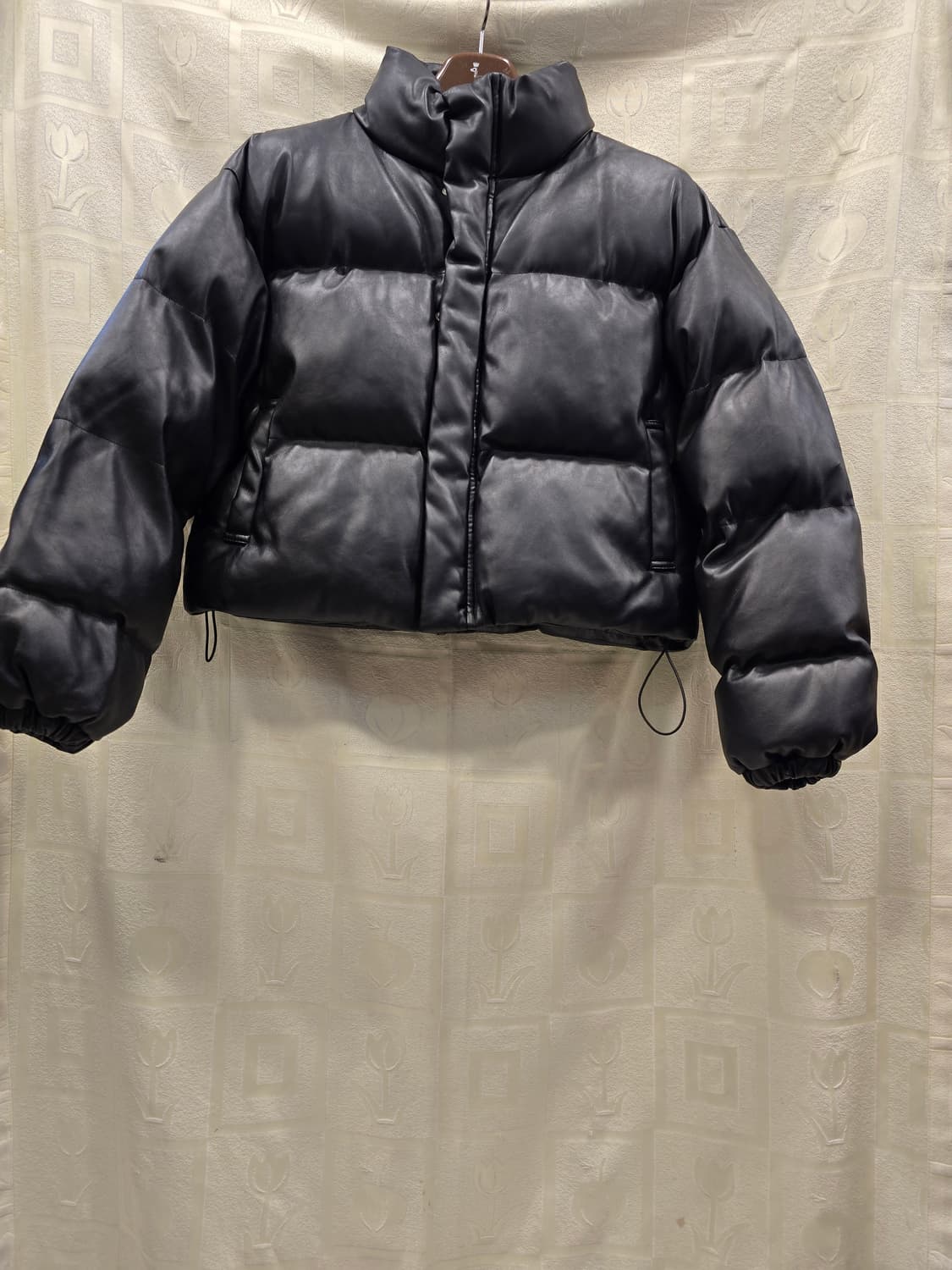 블랙업 레더 크롭 패딩 점퍼 프리사이즈 상품이미지1