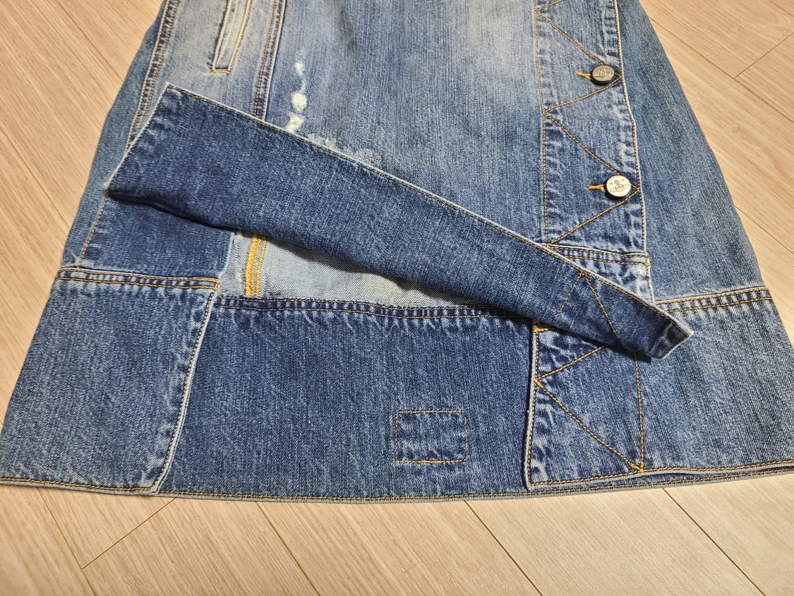 비비안웨스트우드 데님스커트 미디기장 27 상품이미지2