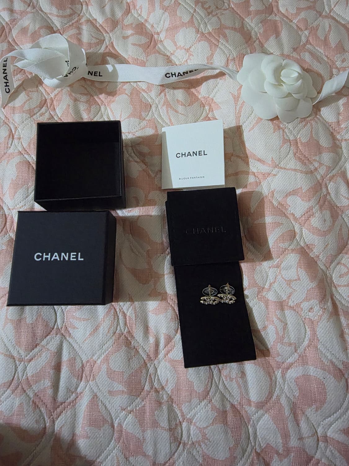 샤넬 귀걸이 정품인증서 유 상품이미지2