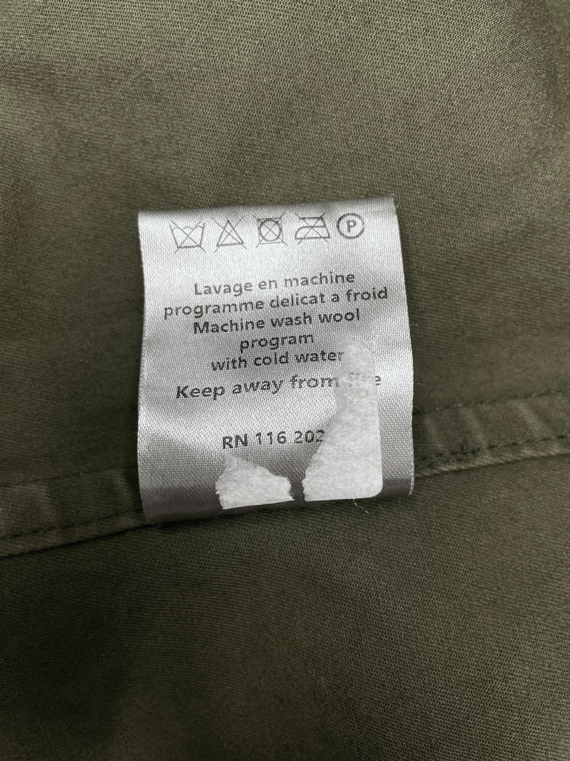 쟈딕앤볼테르 백 자수 별 패치 야상 코트 상품이미지3