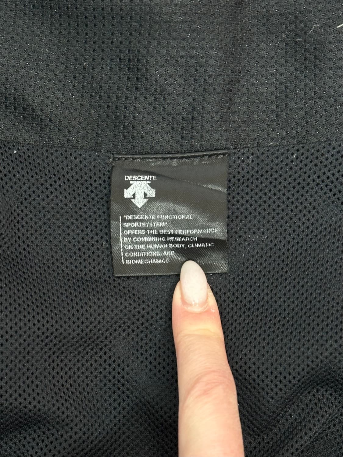 일본판 데상트 블랙 오버핏 바람막이 올드스쿨 트랙 자켓 XL 상품이미지6