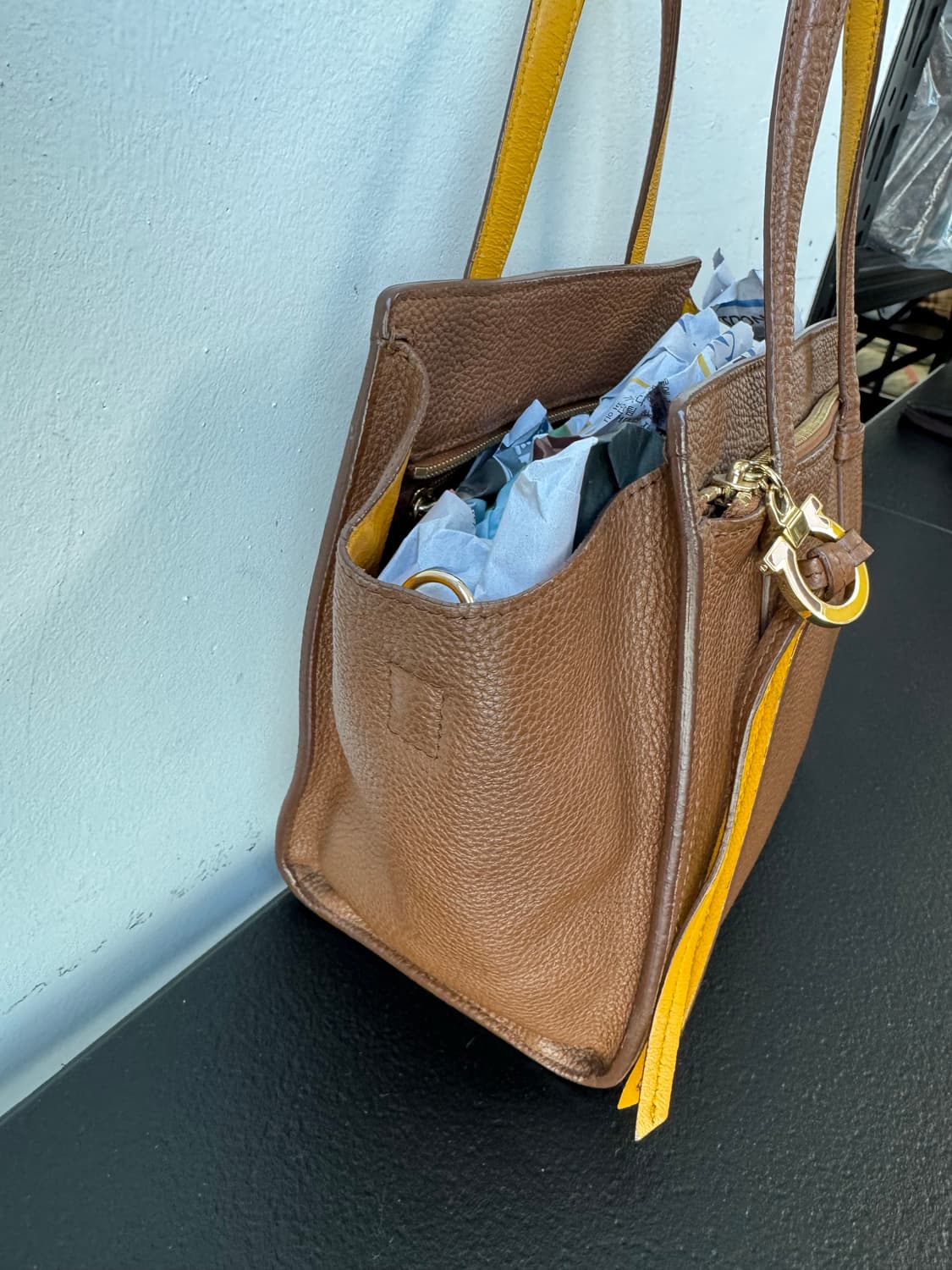 페라가모 토트백(정품) 상품이미지3