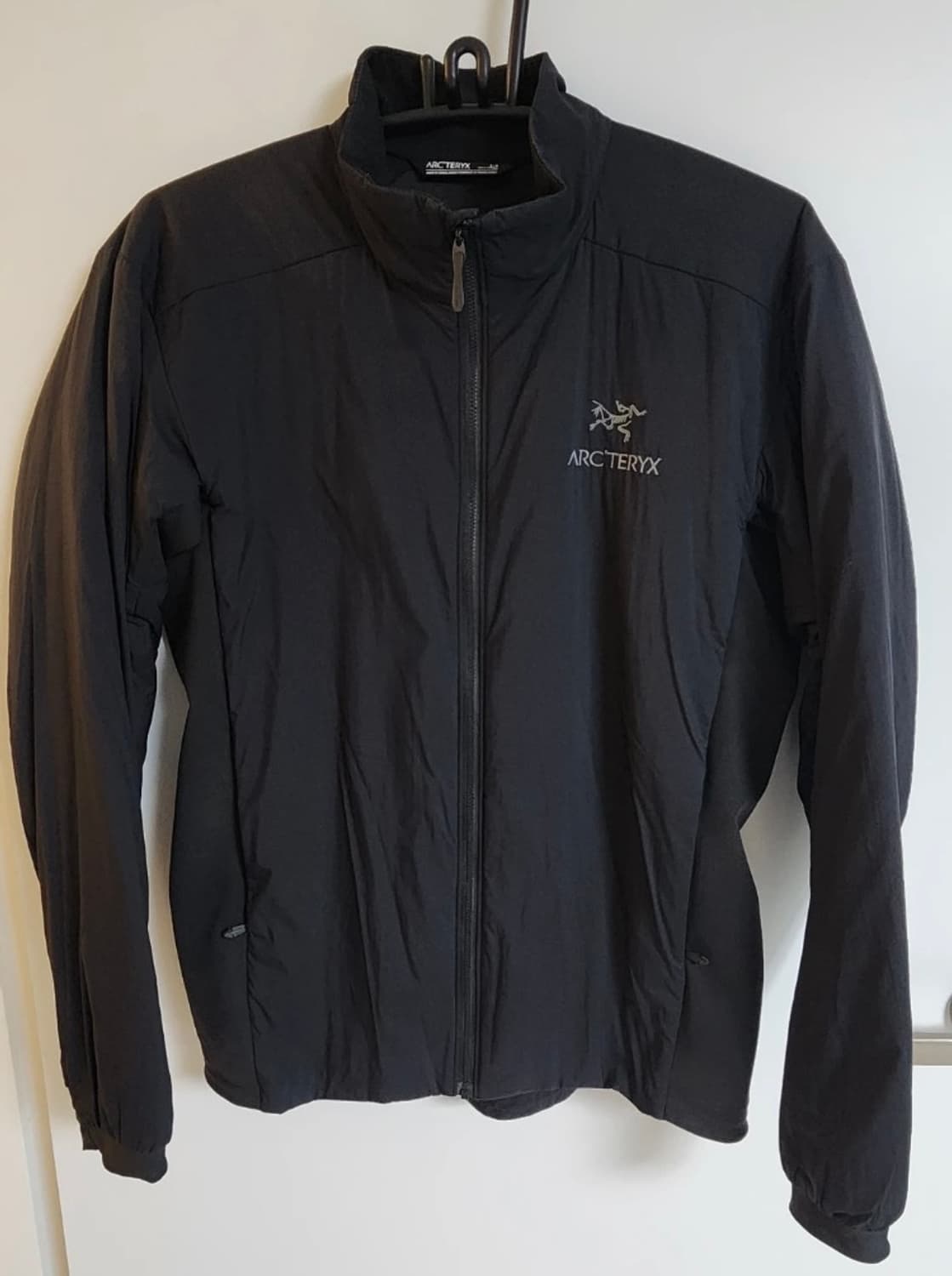 아크테릭스 아톰 LT 자켓 블랙 바람막이 상품이미지2