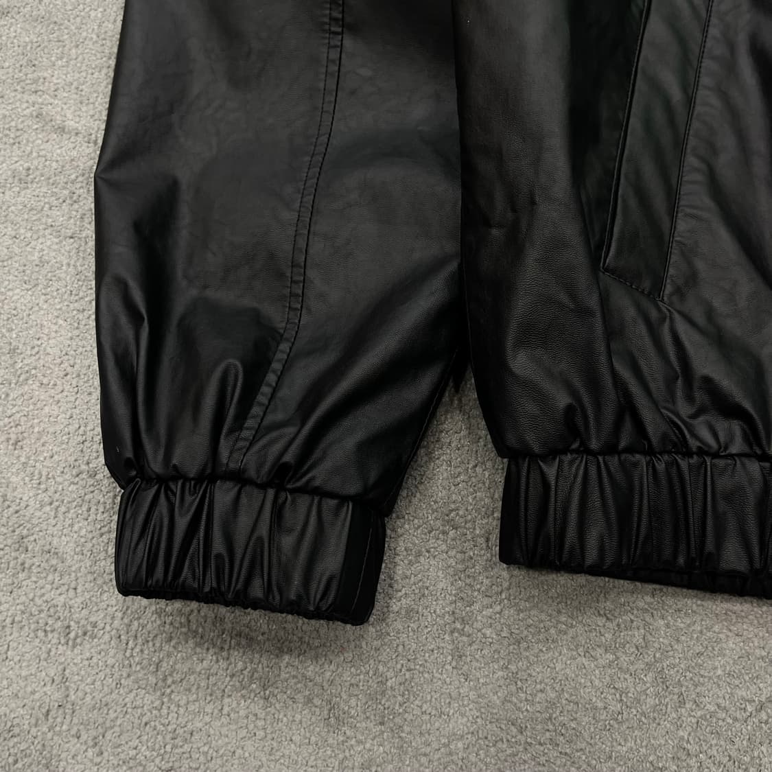 F 1011갤러리 자수 로고 레더 투웨이 집업 자켓 상품이미지3