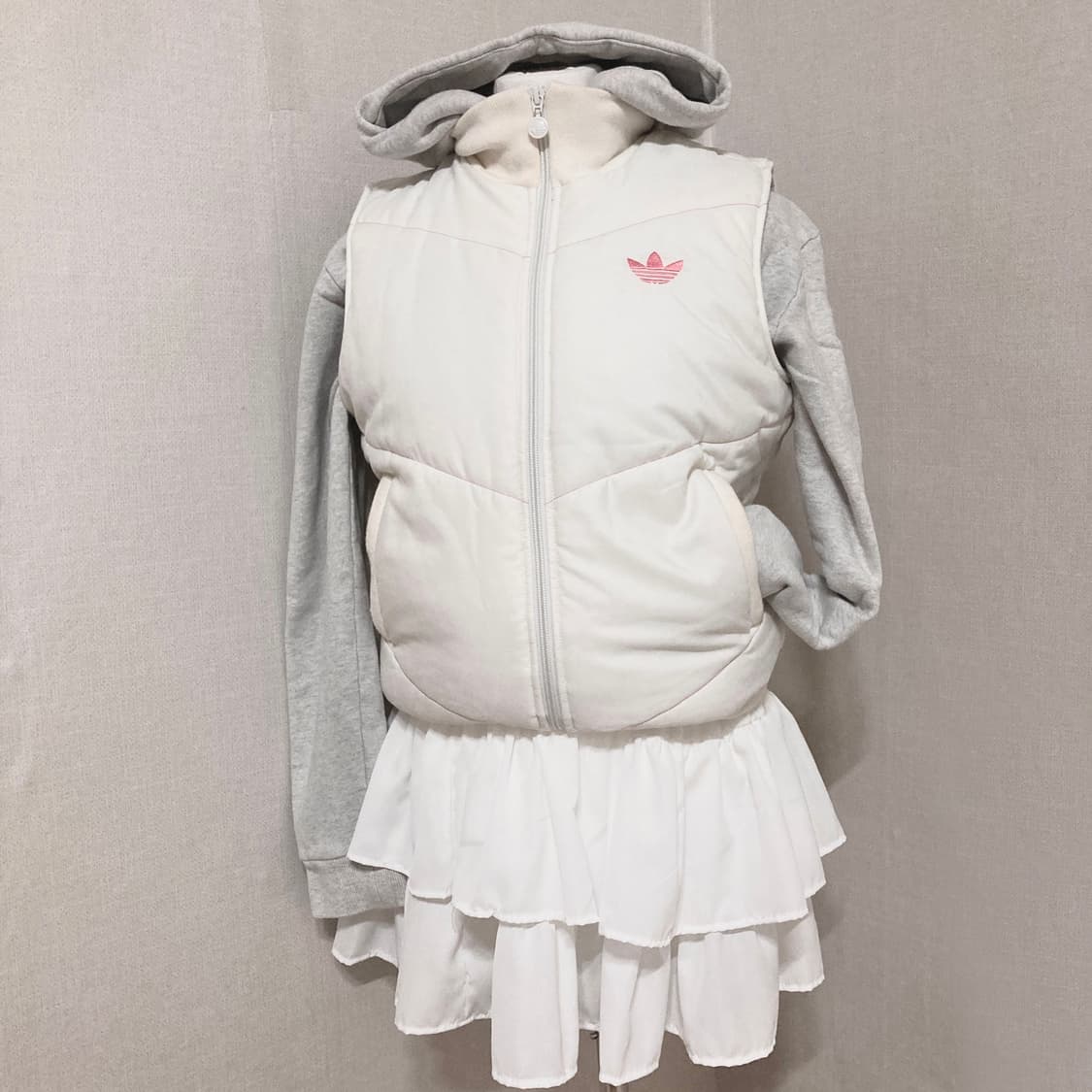 아디다스 흰핑 패딩조끼 M 상품이미지1