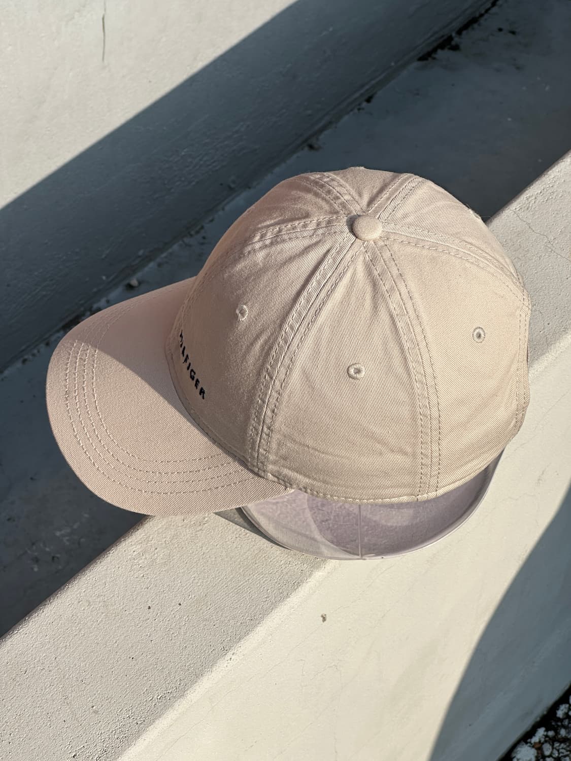 [F] 타미힐피거 로고 베이지 볼캡 모자 상품이미지3