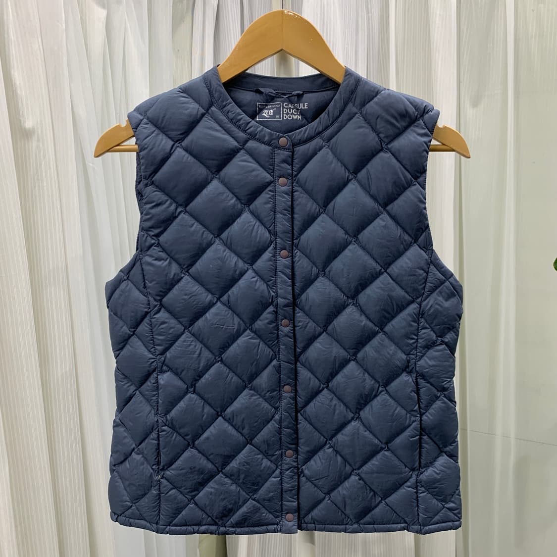 테뉴드골프 TENUE DE GOLF 구스다운 경량 패딩 조끼 1728 상품이미지1