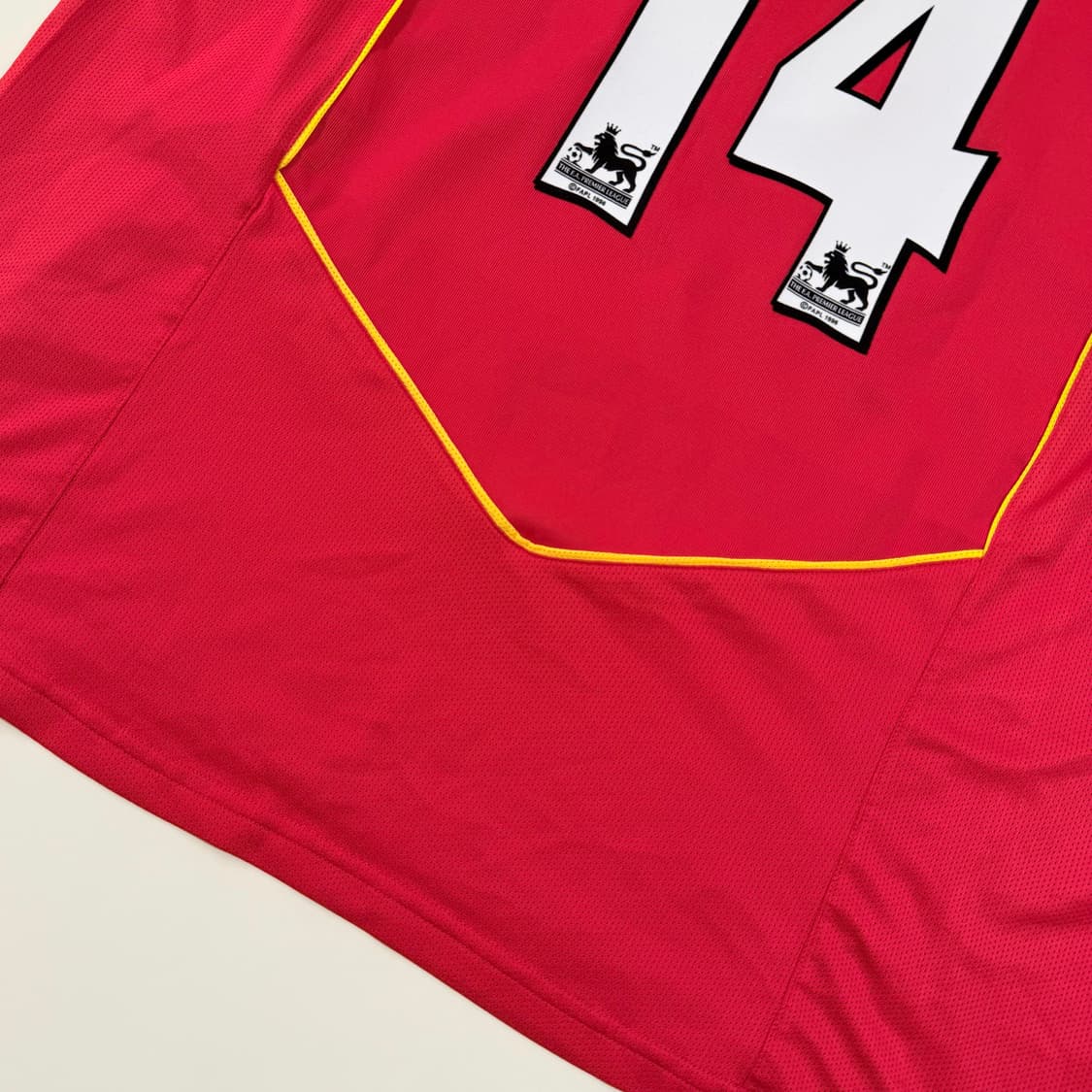 04-05 아스날 홈 앙리 유니폼 상품이미지3