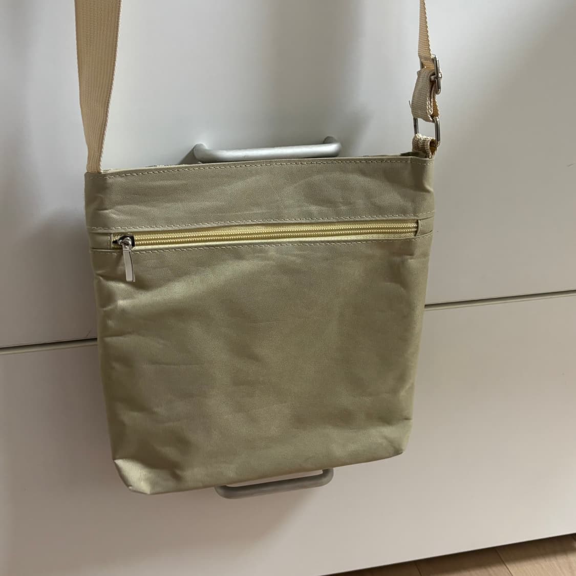 Royal Arden 로즈패턴 빈티지 감성 크로스백 상품이미지3