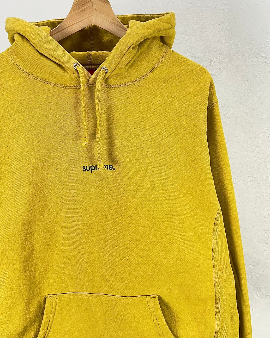 슈프림 18fw 트레이드 마크 머스타드 후디 스웨트 셔츠 상품이미지3