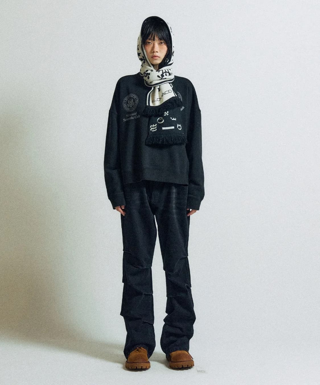 슬로우애시드 얼터네이트 턱 플레어 데님 팬츠 M 상품이미지4