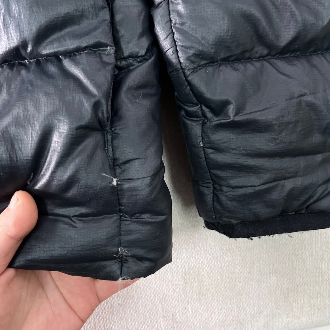 100 나이키 ACG 구스다운 유광 패딩 상품이미지5