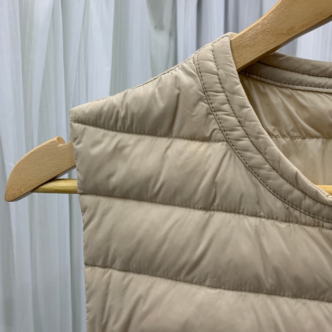 쏠레지아 'S SOLEZIA 슬림 경량 패딩 조끼 1698 상품이미지2