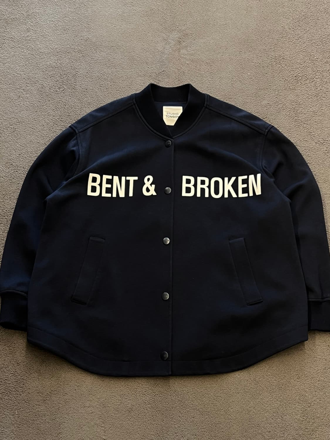 스튜디오 톰보이 바시티 자켓 처분  상품이미지1