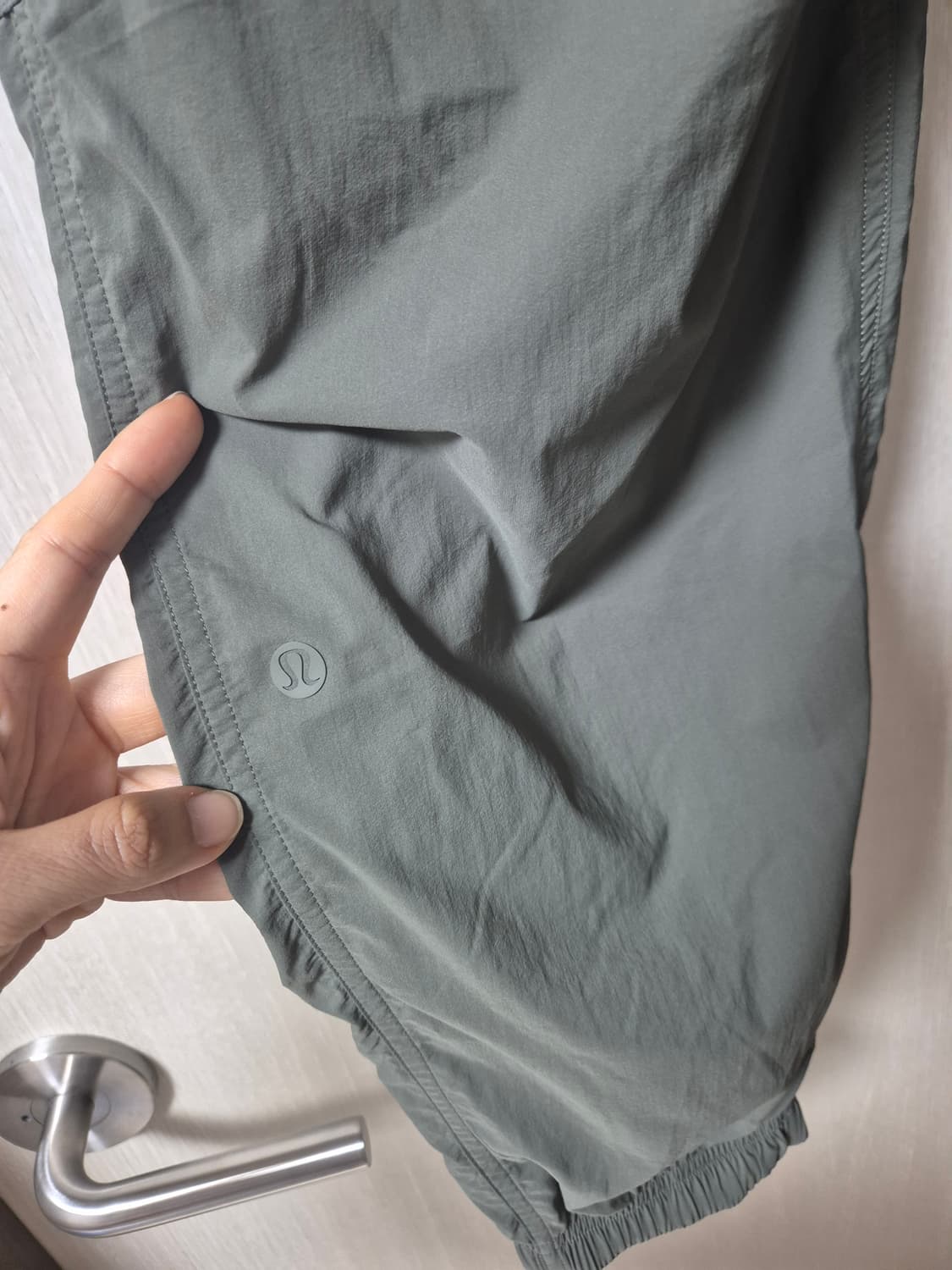 룰루레몬 카고팬츠 카고밴딩바지 라지 여성 상품이미지6