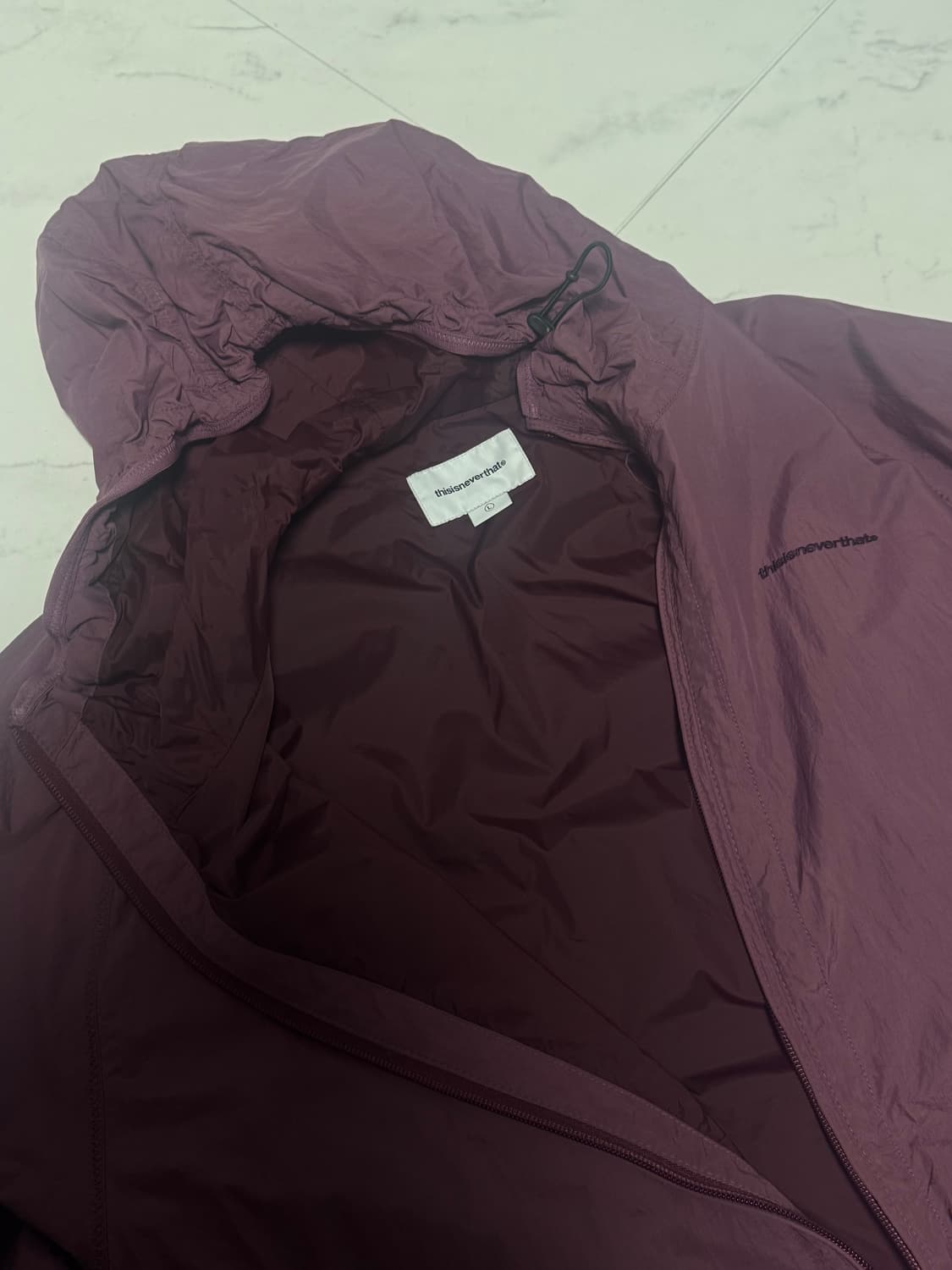 디스이즈네버댓 바람막이 SP-Logo Windbreaker Plum 상품이미지1