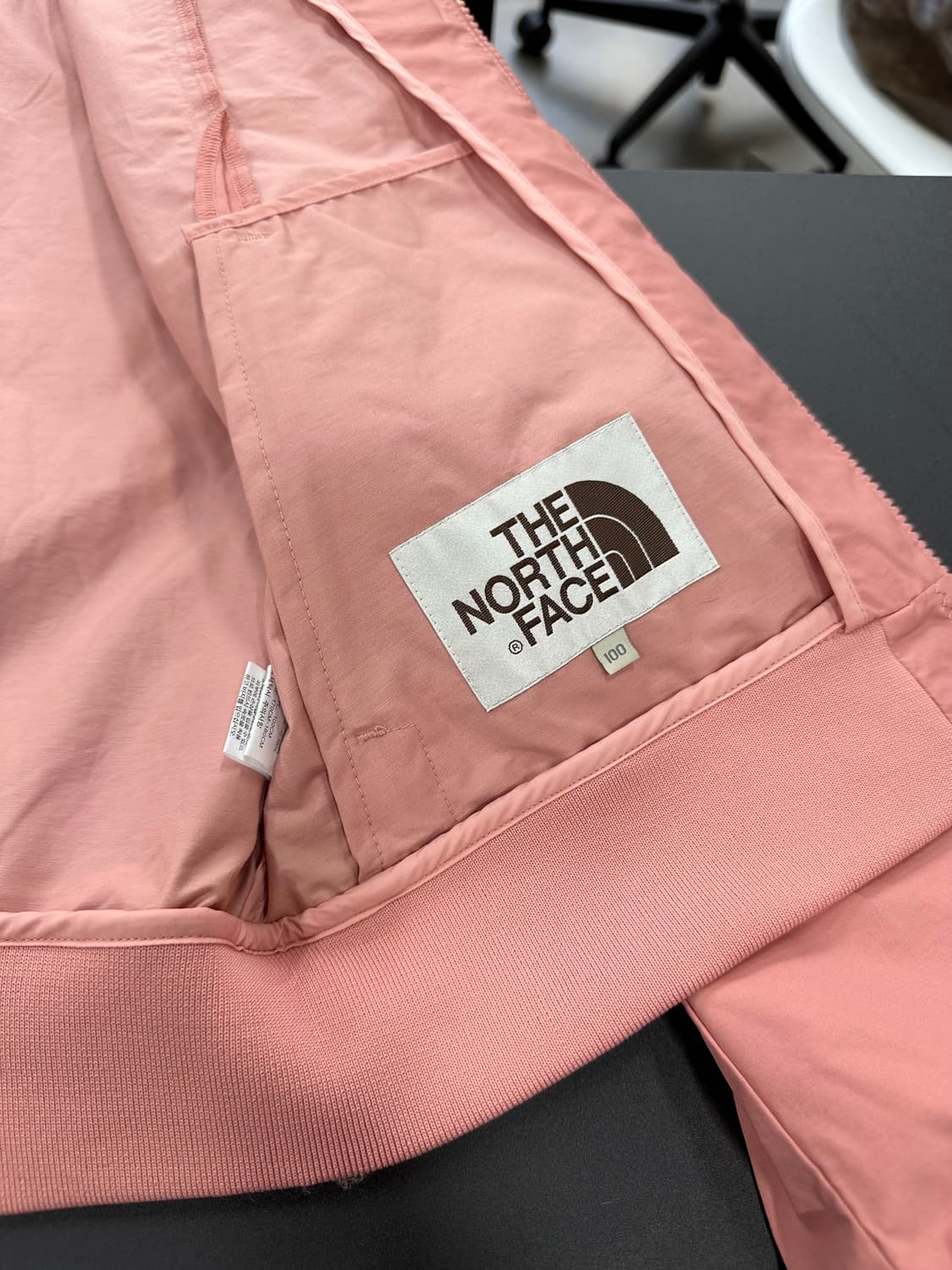 노스페이스 뮤트핑크 방수 블루종 자켓 데드스탁 상품이미지8
