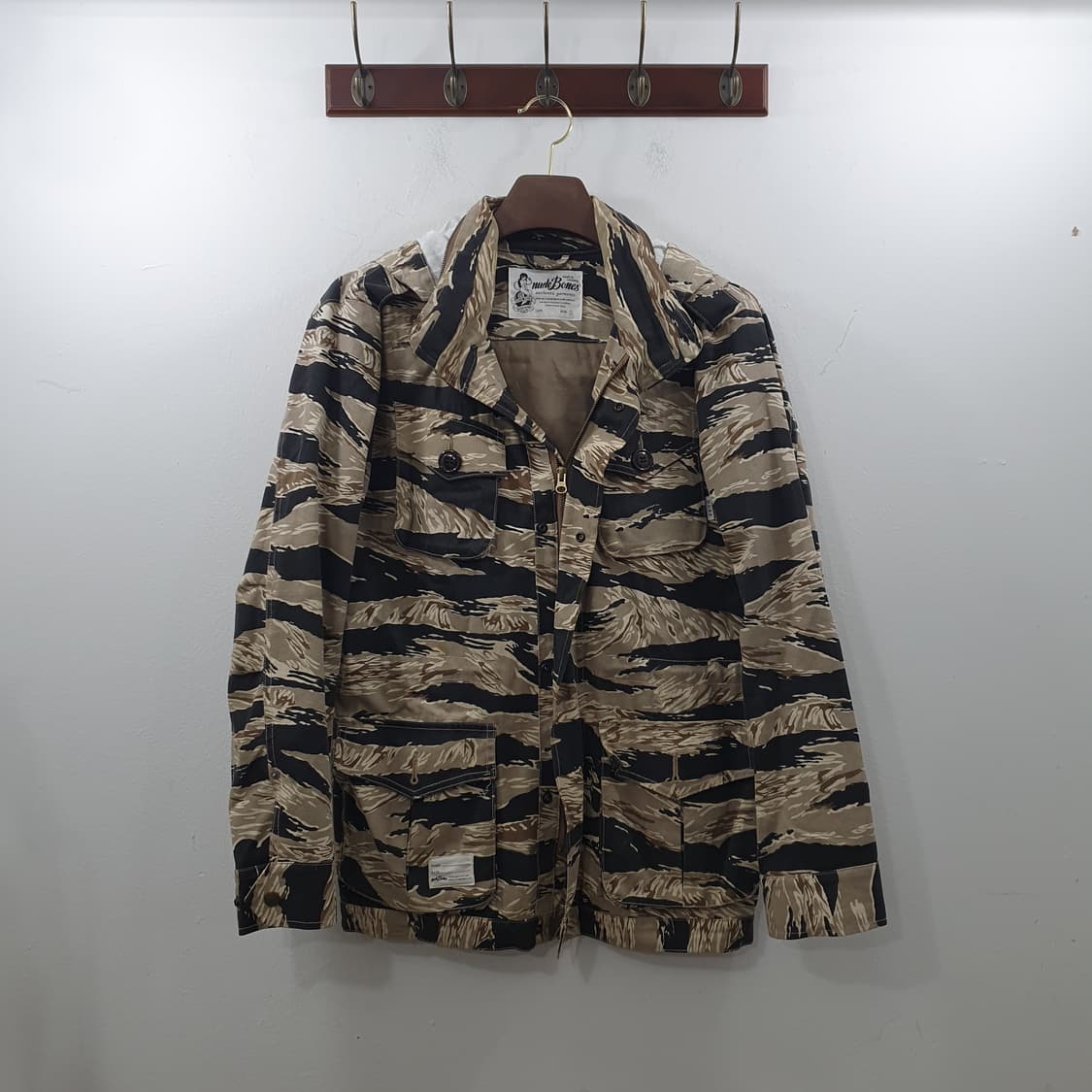 추S-M 누드본즈 남성 M65 골든 타이거 카모 자켓 상품이미지1