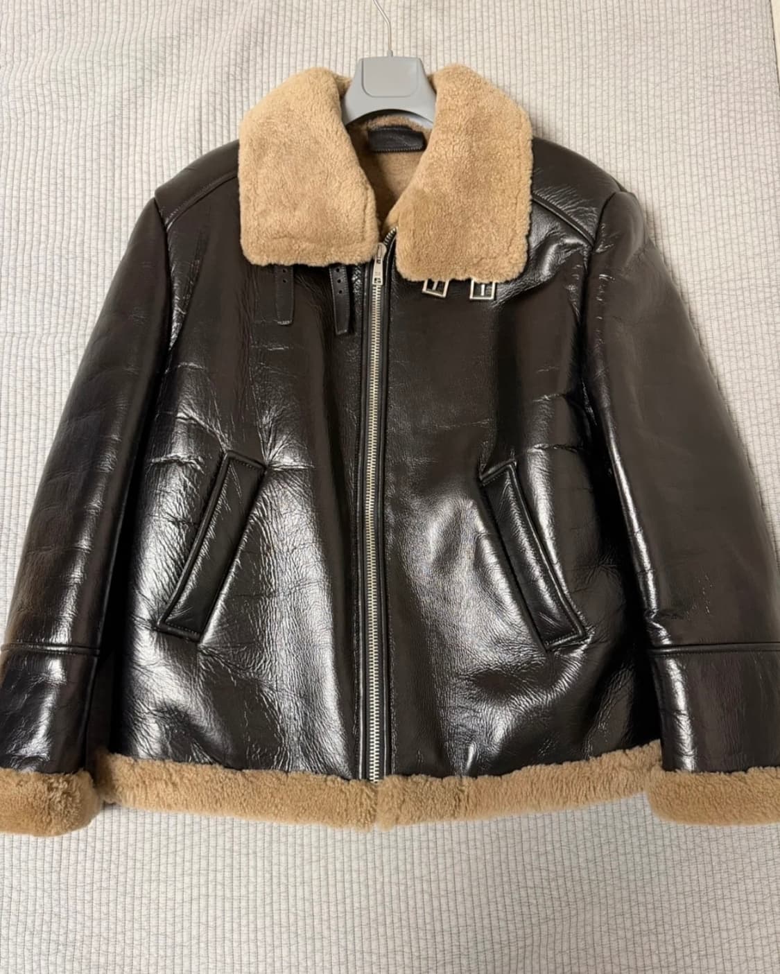 [50] 프라다 무스탕 시어링 자켓 판매 상품이미지1