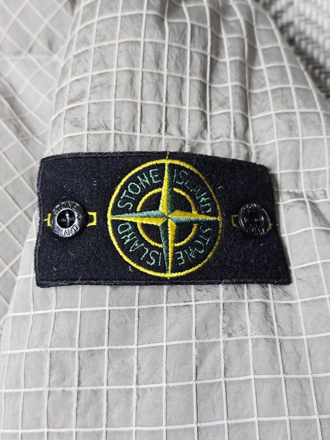 스톤아일랜드 마이크로 립스탁 나일론 메탈 다운 자켓 상품이미지4