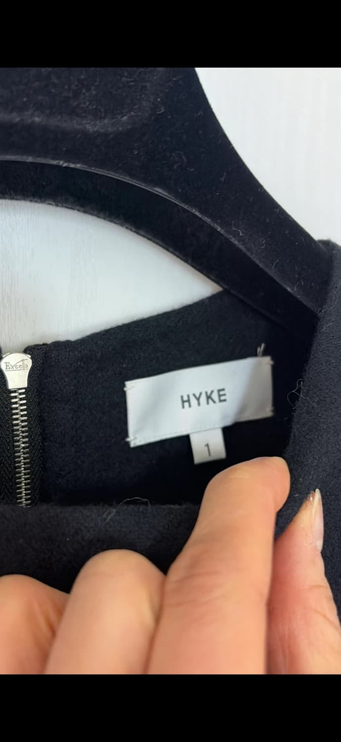 HYKE 하이크 블랙 울 블라우스 1사이즈 정품 상품이미지2