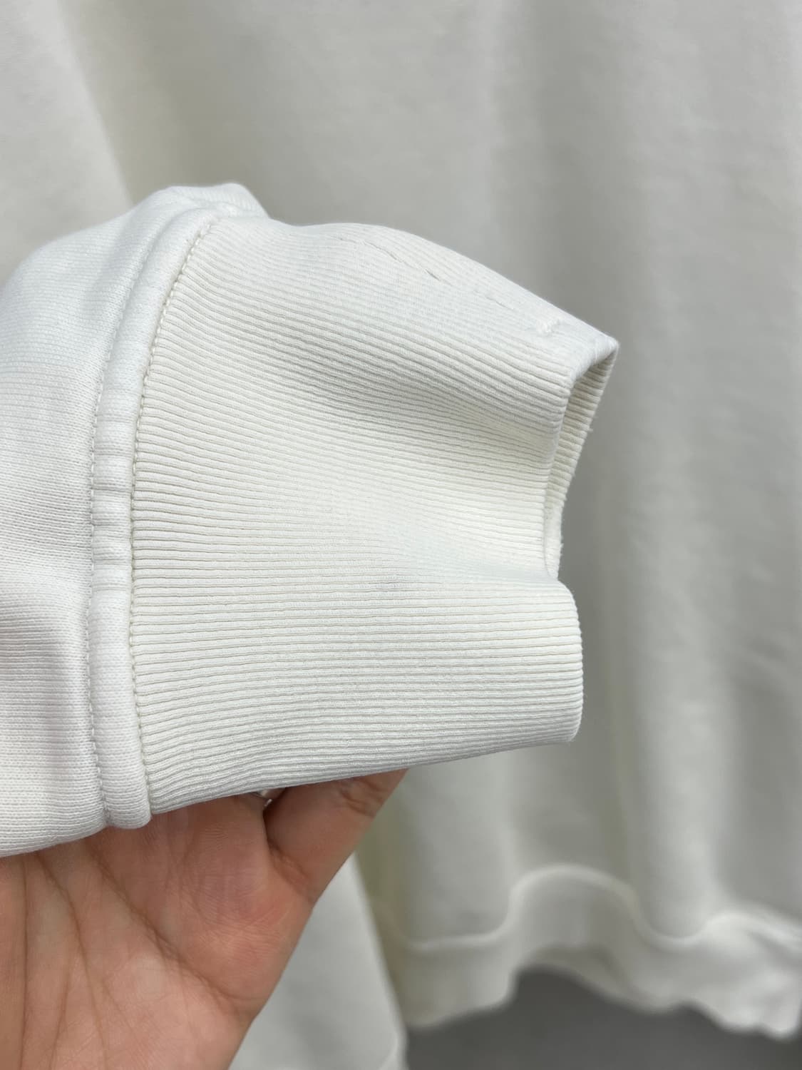 스톤아일랜드 23SS 쉐도우 프로젝트 와펜 맨투맨 상품이미지10