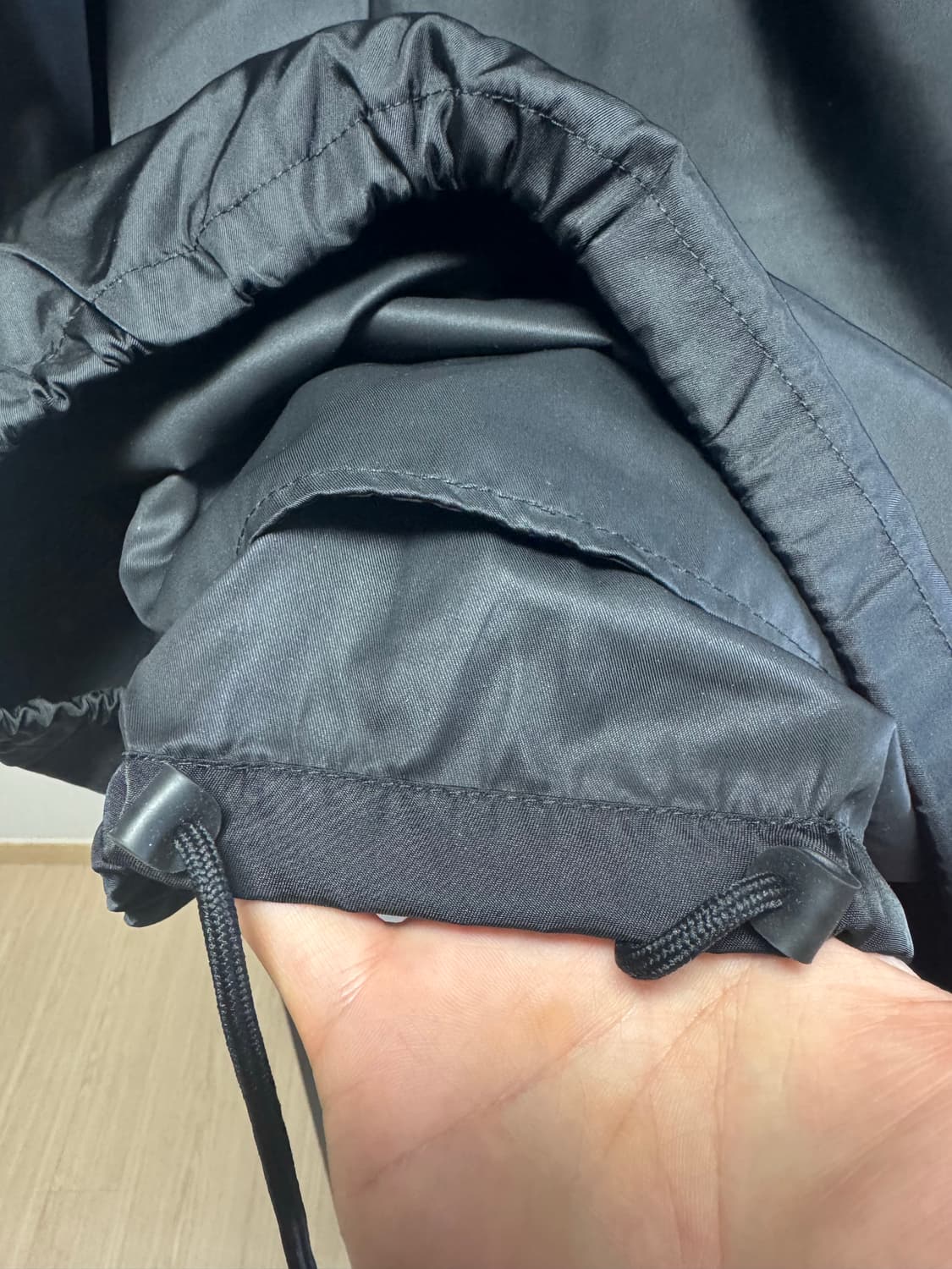 프라다 제니 아노락 블랙 L 상품이미지6