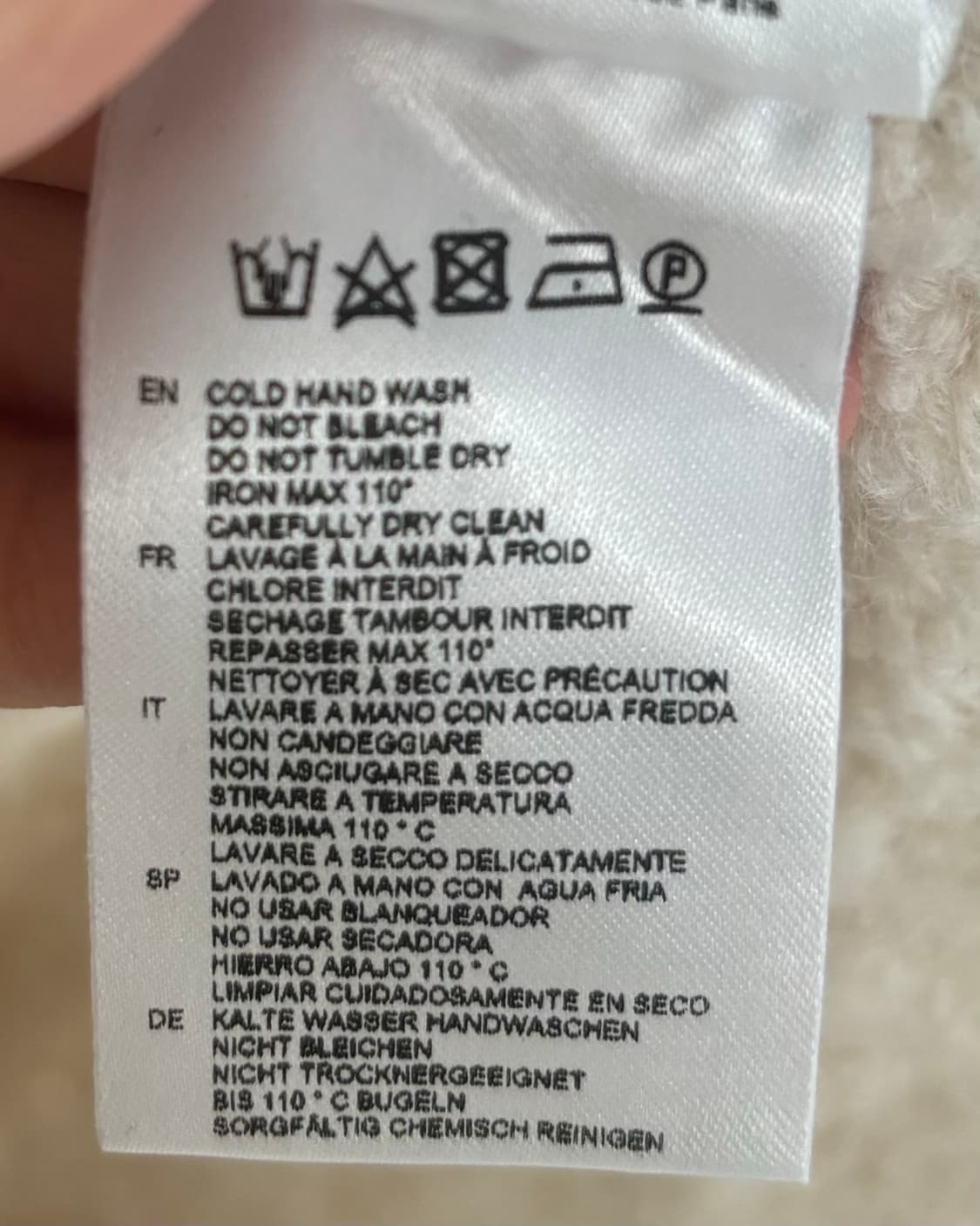 이로 알파카 모헤어 브이넥 니트 상품이미지7