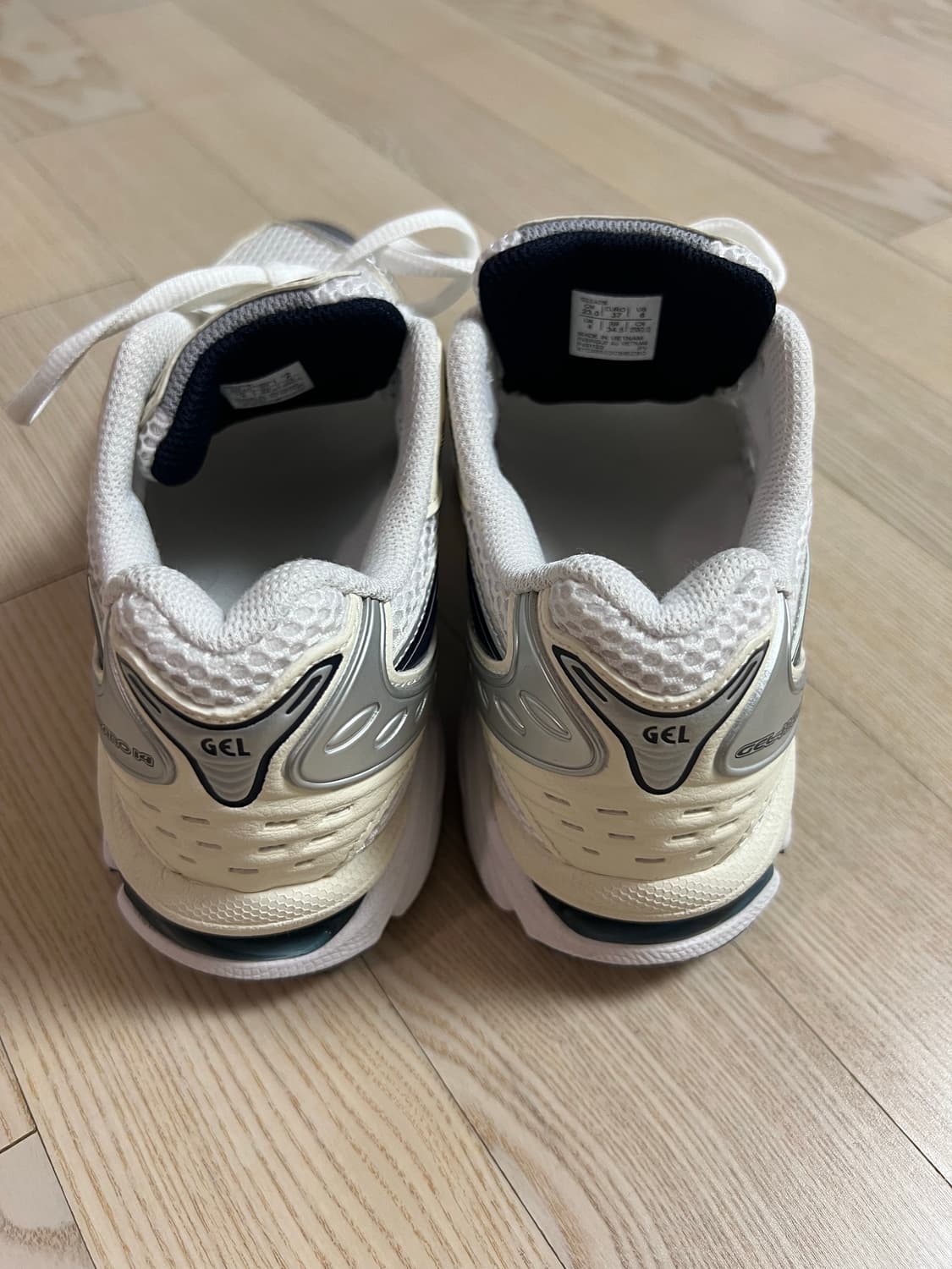 아식스 젤카야노14 230사이즈 상품이미지3