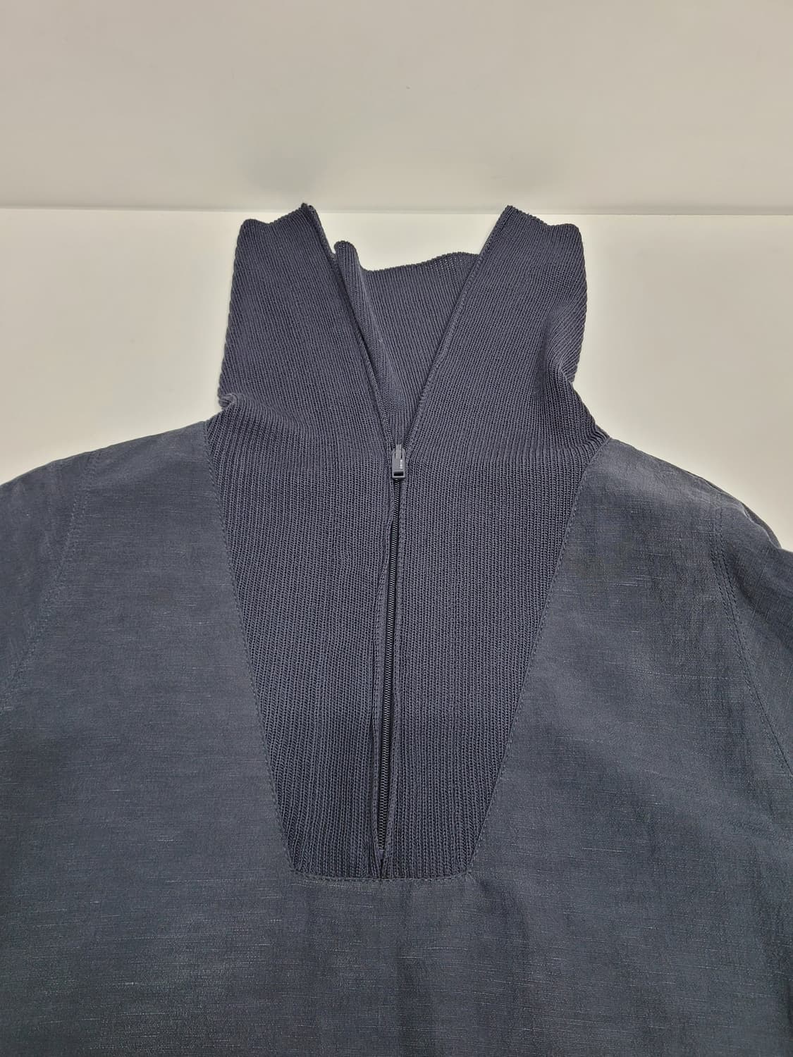 BCBG 21SS 니트 하이넥 반팔 하프 집업  / 여 88-96-160 상품이미지4