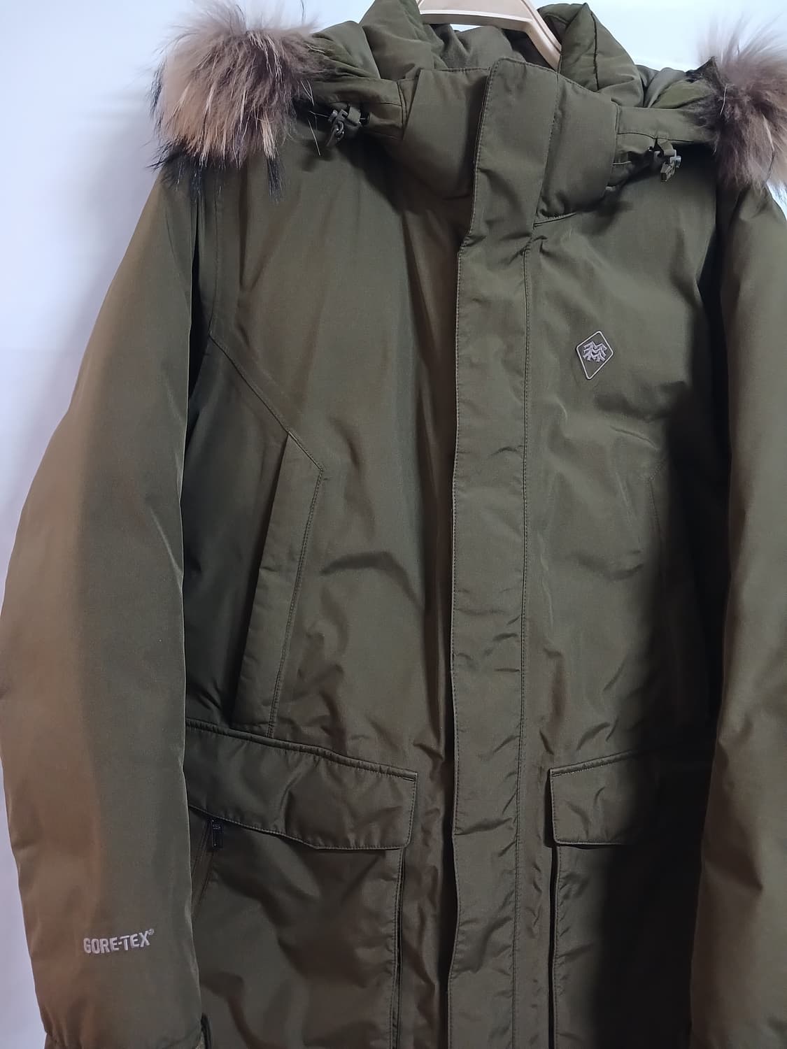 (95)코오롱스포츠 고어텍스 여성 다운패딩점퍼 카키 상품이미지2