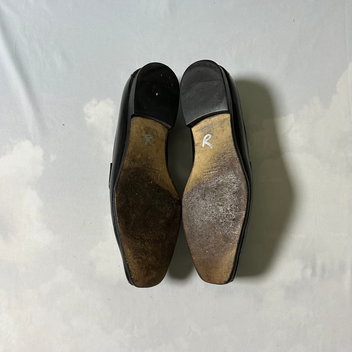 Prada classic semi square toe loafers 상품이미지5