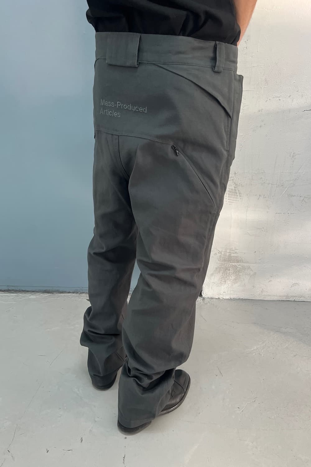 S) PLASTIC PRODUCT PLANT PANTS 상품이미지2