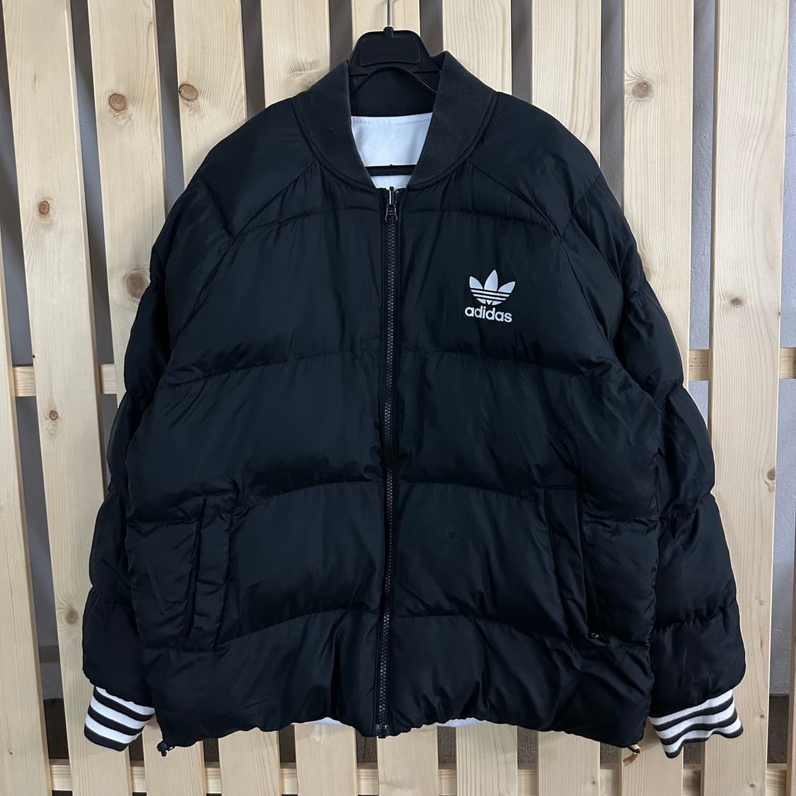 (L) 아디다스 리버시블 블랙&화이트 패딩 상품이미지2