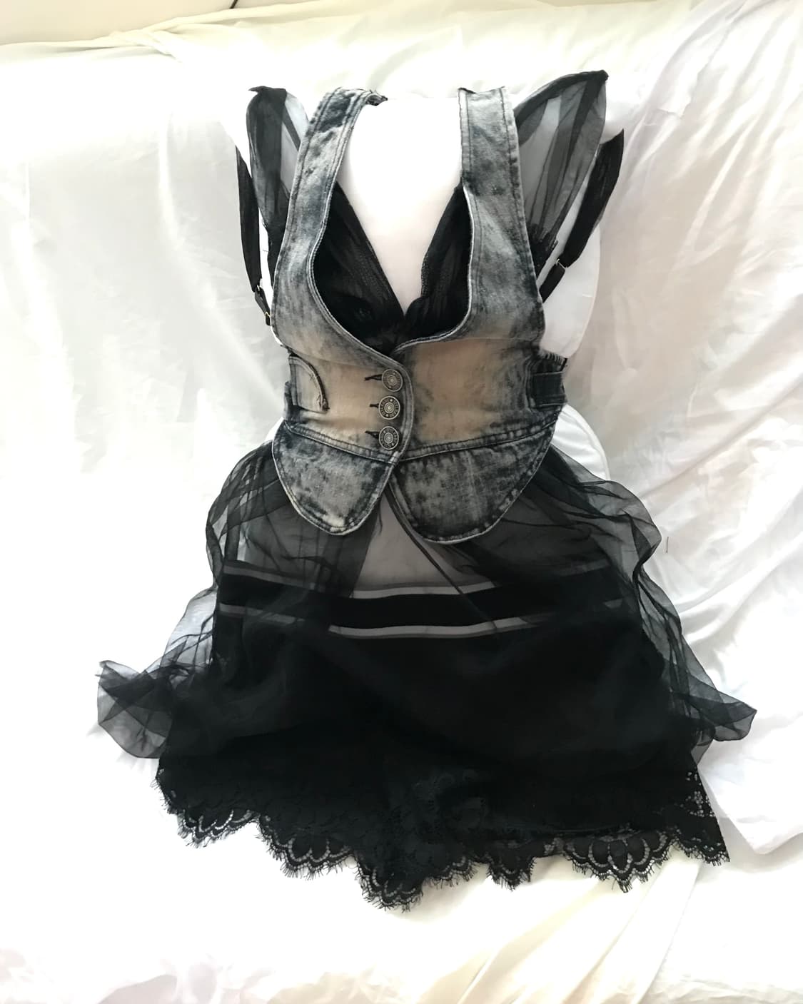 Black lace back point mini washing vest 상품이미지3