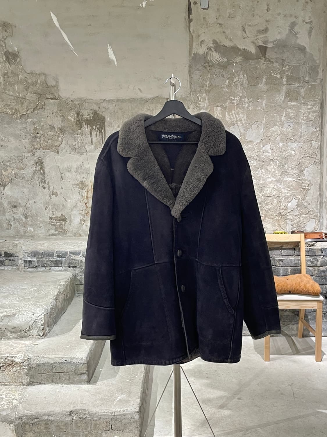 이브 생로랑 레이즌 고트 스킨 자켓 상품이미지1