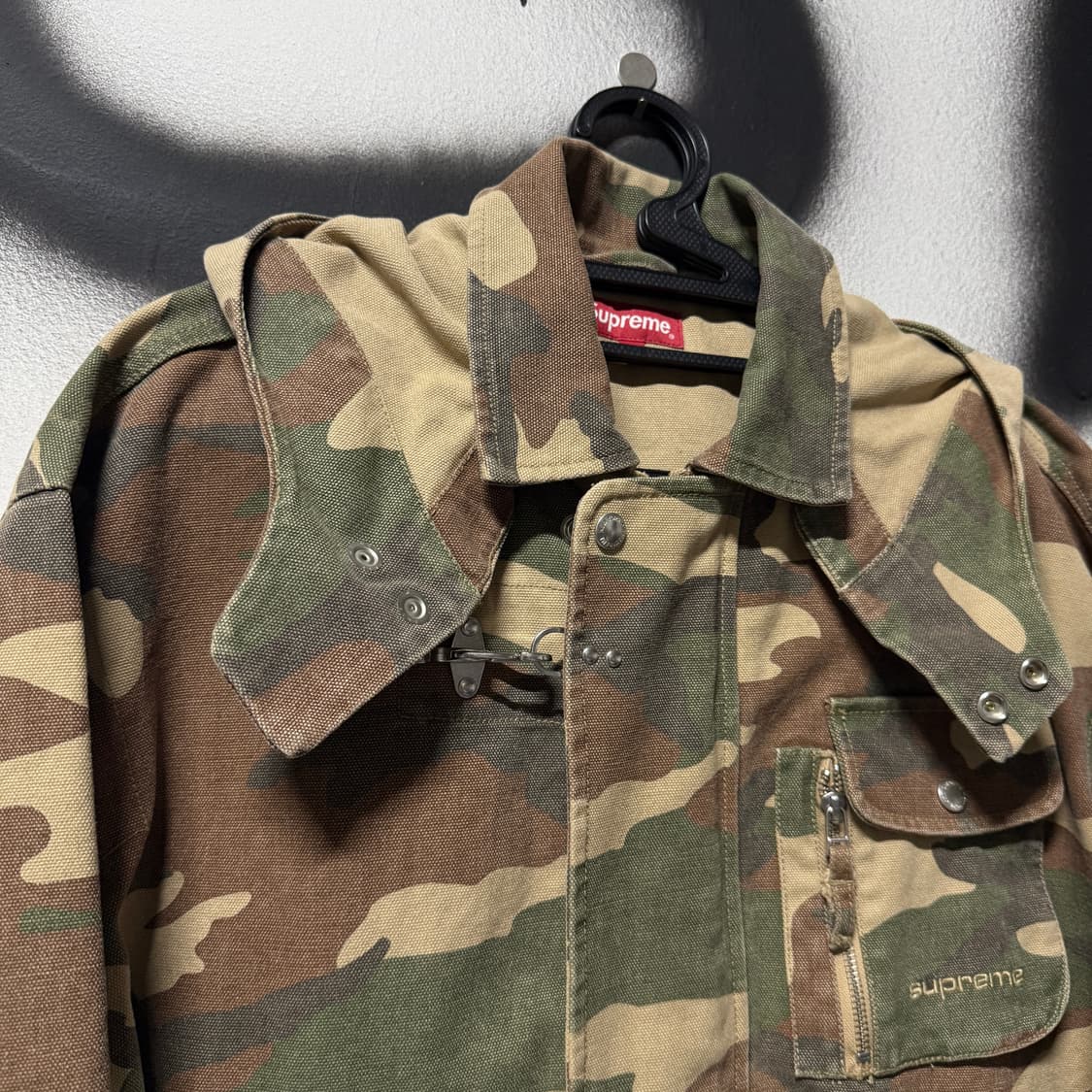 SS23 슈프림 캔버스 클립 자켓 탄 카모 상품이미지3