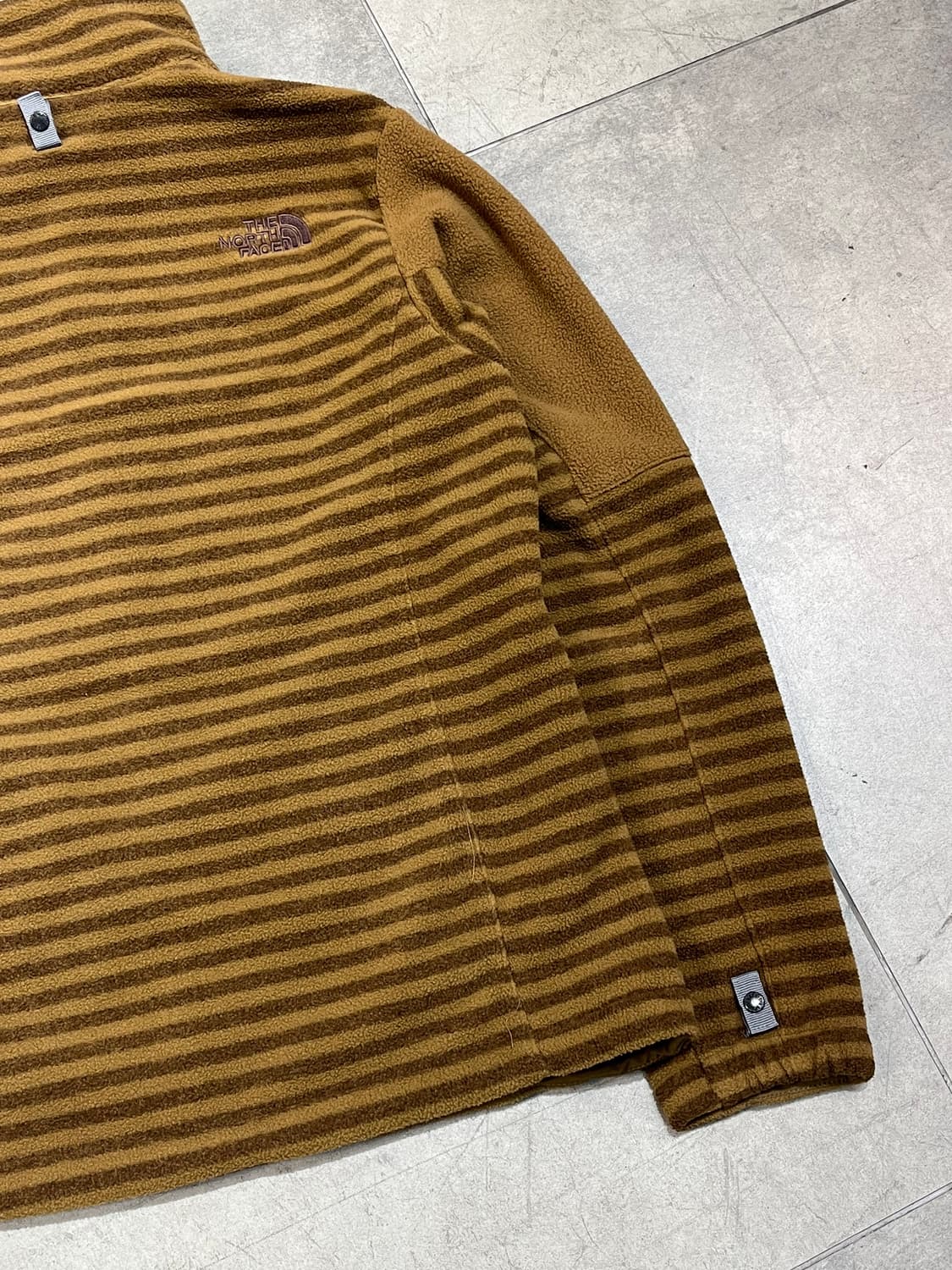 노스페이스 초코 브라운 스트라이프 후리스 자켓 상품이미지8