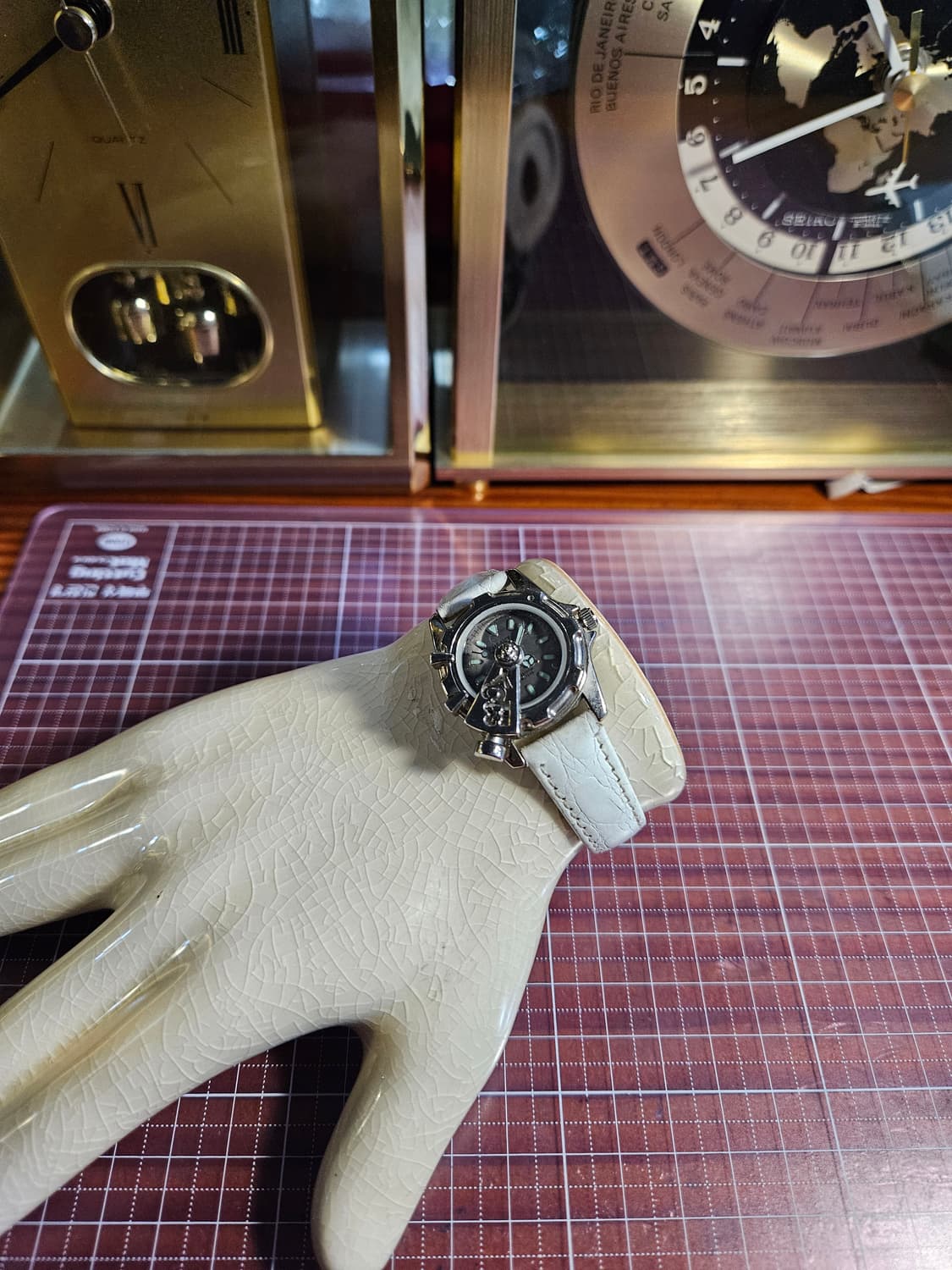 빈티지 스위스 쿼츠 무브먼트 헤비메탈 화이트 가죽 여성 손목시계 상품이미지2